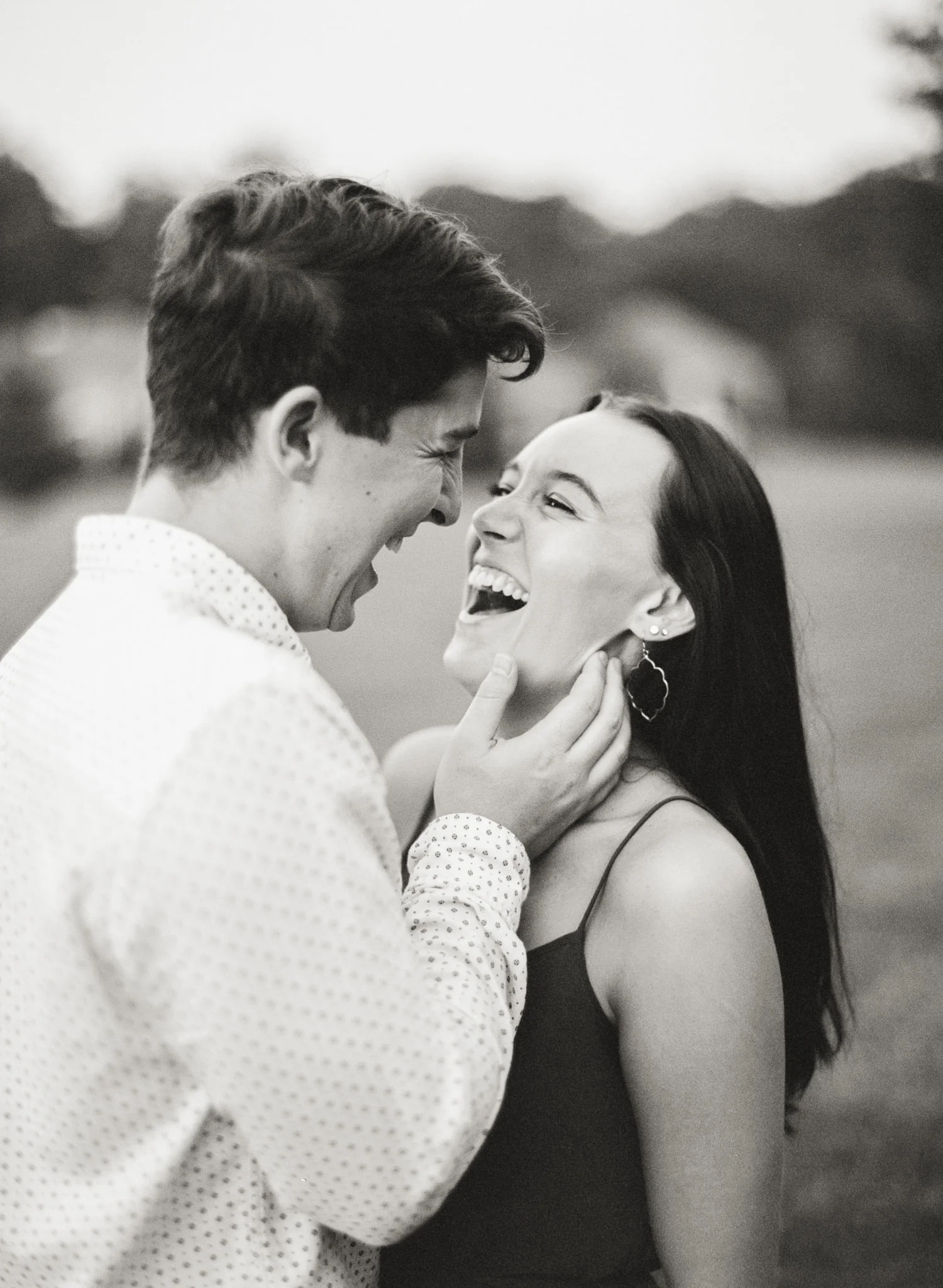 Image of couple photographed using Contax 645 and Zeiss 80mm f/2