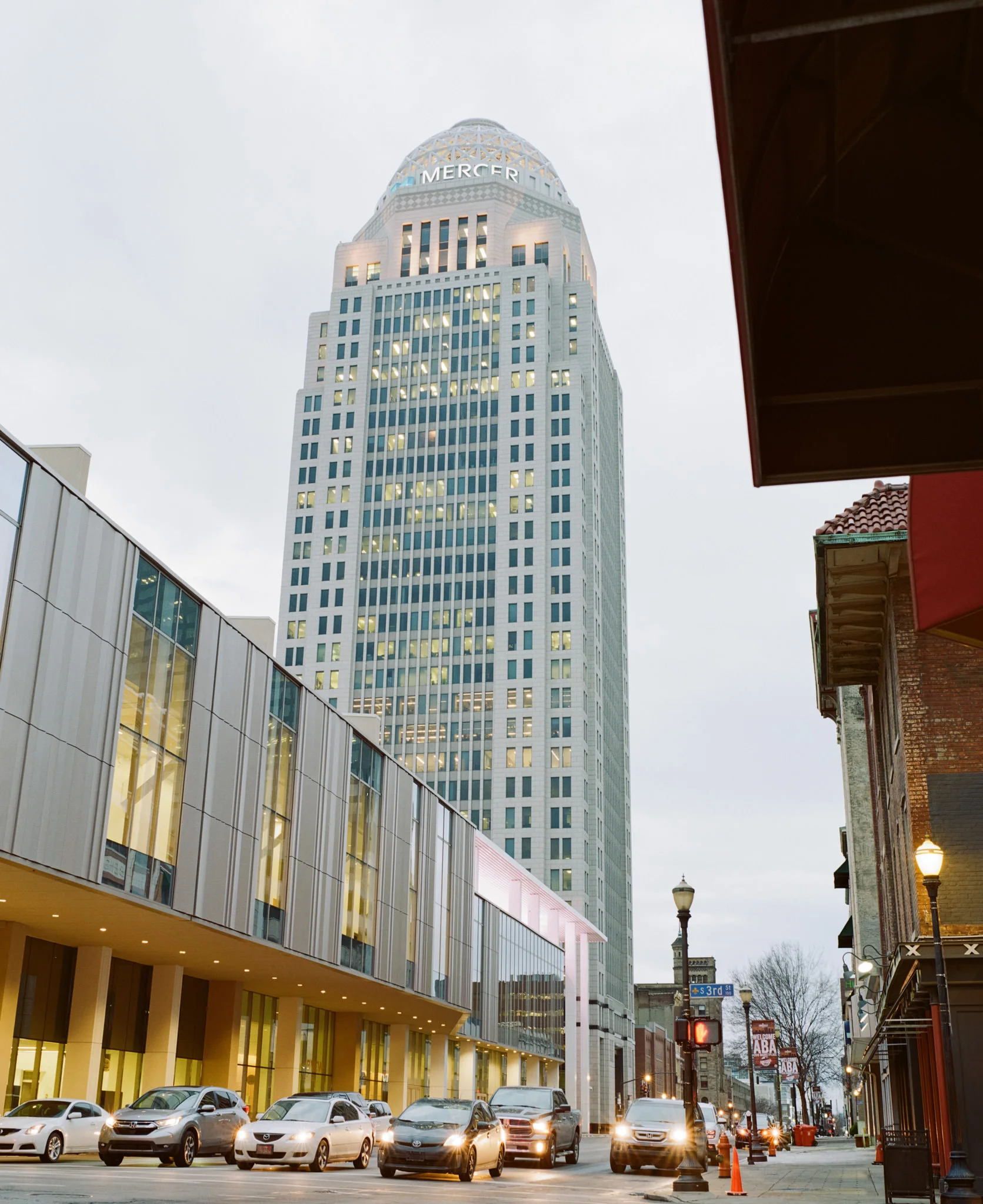 Image of downtown Louisville Mercer Building taken with Pentax 67 75mm f/2.8 AL lens on Pentax 67