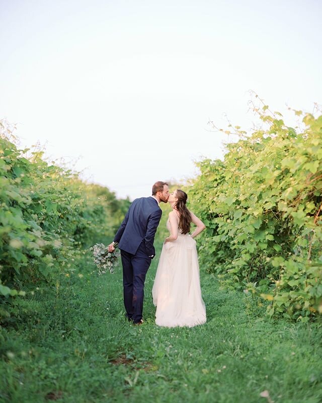 Noah and Michalah rocking that Vineyard life ❤️. We love indoor and outdoor weddings, both for different reasons. Outdoor weddings (like this one held on Noah&rsquo;s family vineyard) can be so intimate, bright, and whimsical. Indoor weddings can be 