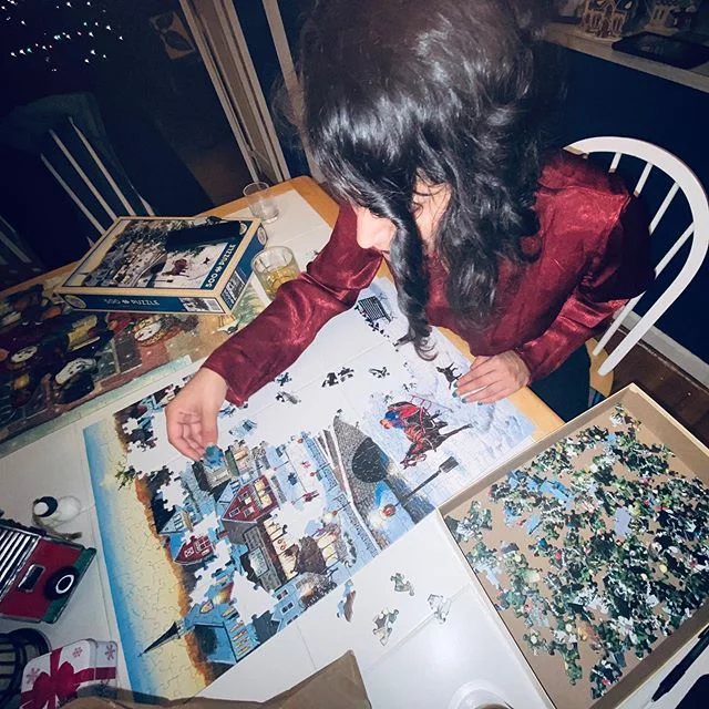 &ldquo;I wish I could get paid to do puzzles&rdquo; -@deathstardarling #puzzle #coolgirlfriend #christmaspuzzle #holidaycrafts #holidayactivities