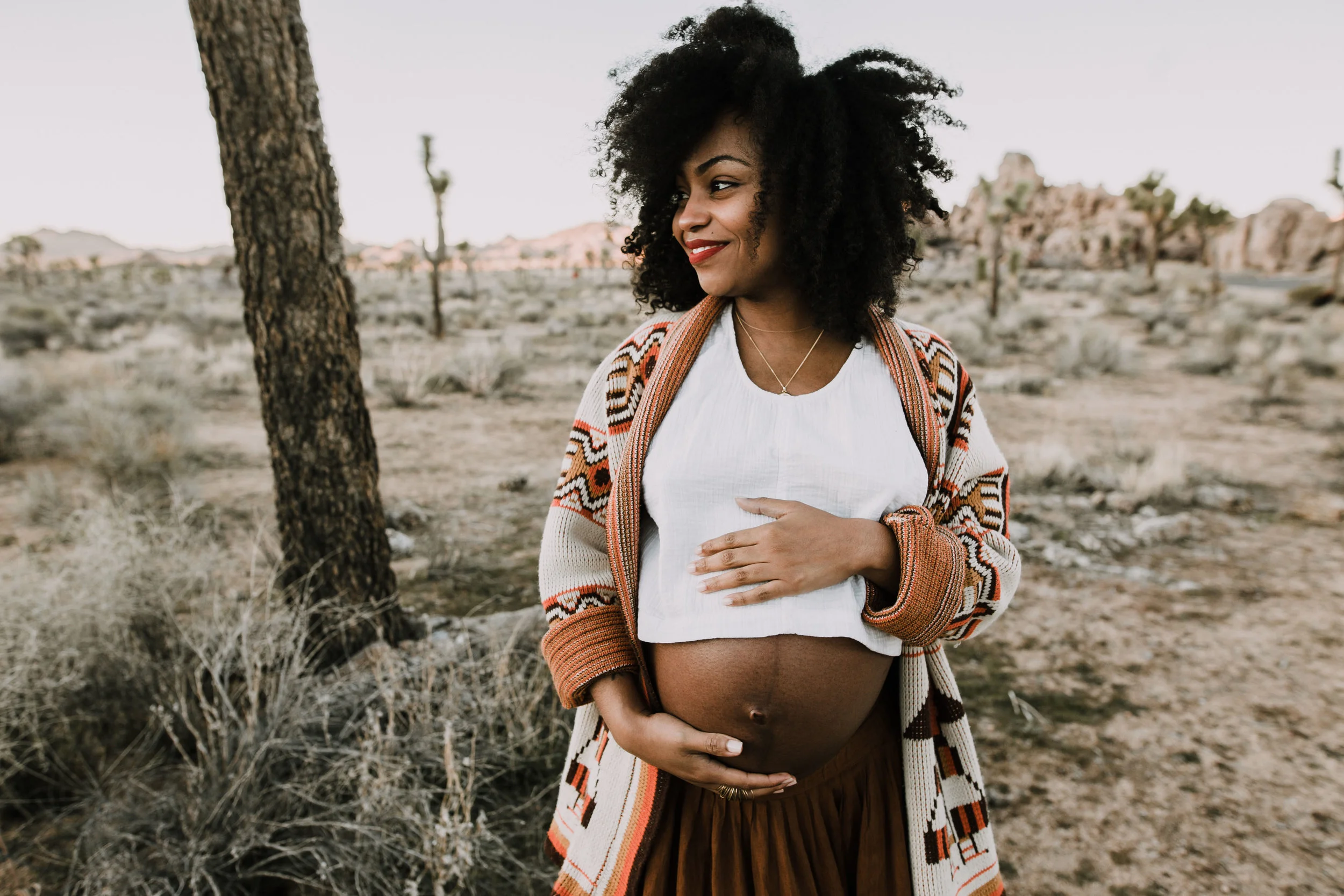 tahra maternity joshua tree-105.jpg