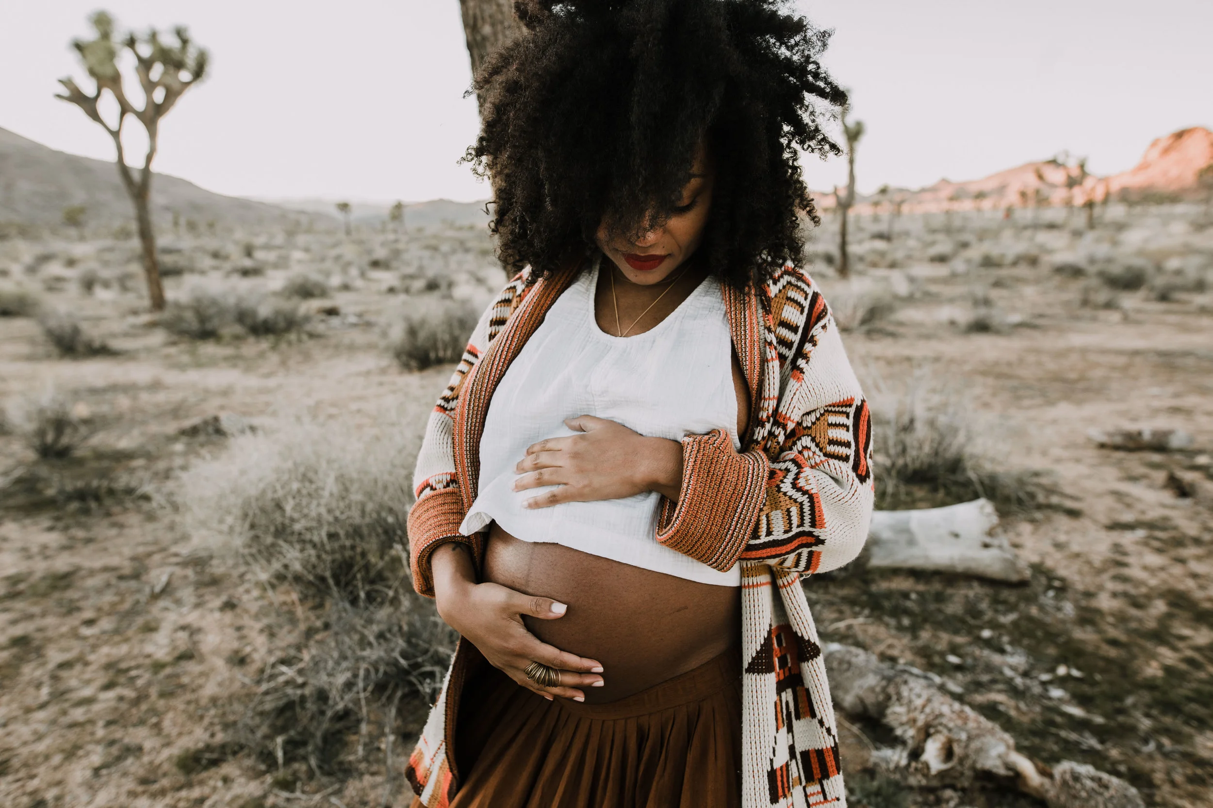 tahra maternity joshua tree-110.jpg