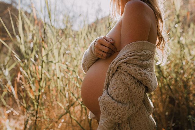 Yours is the light by which my spirit's born: - you are my sun, my moon, and all my stars.
e. e. cummings

Little Plum Photography | Los Angeles 
#losangelesphotographer #solsticecanyon #malibu #maternityphotography #birth #pregnancy #clickinmoms #ma