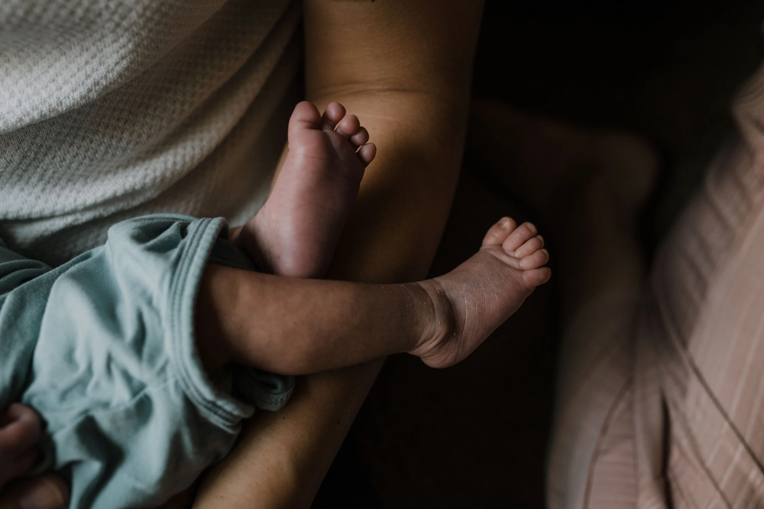 leon newborn final-80.jpg