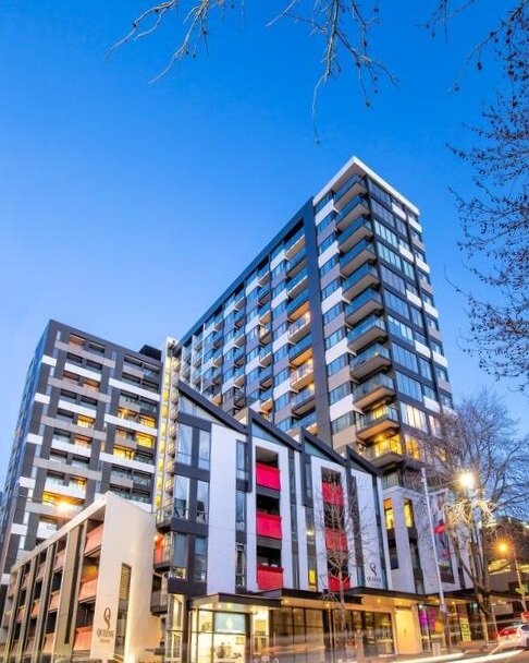 Queens Square Apartments - Auckland City