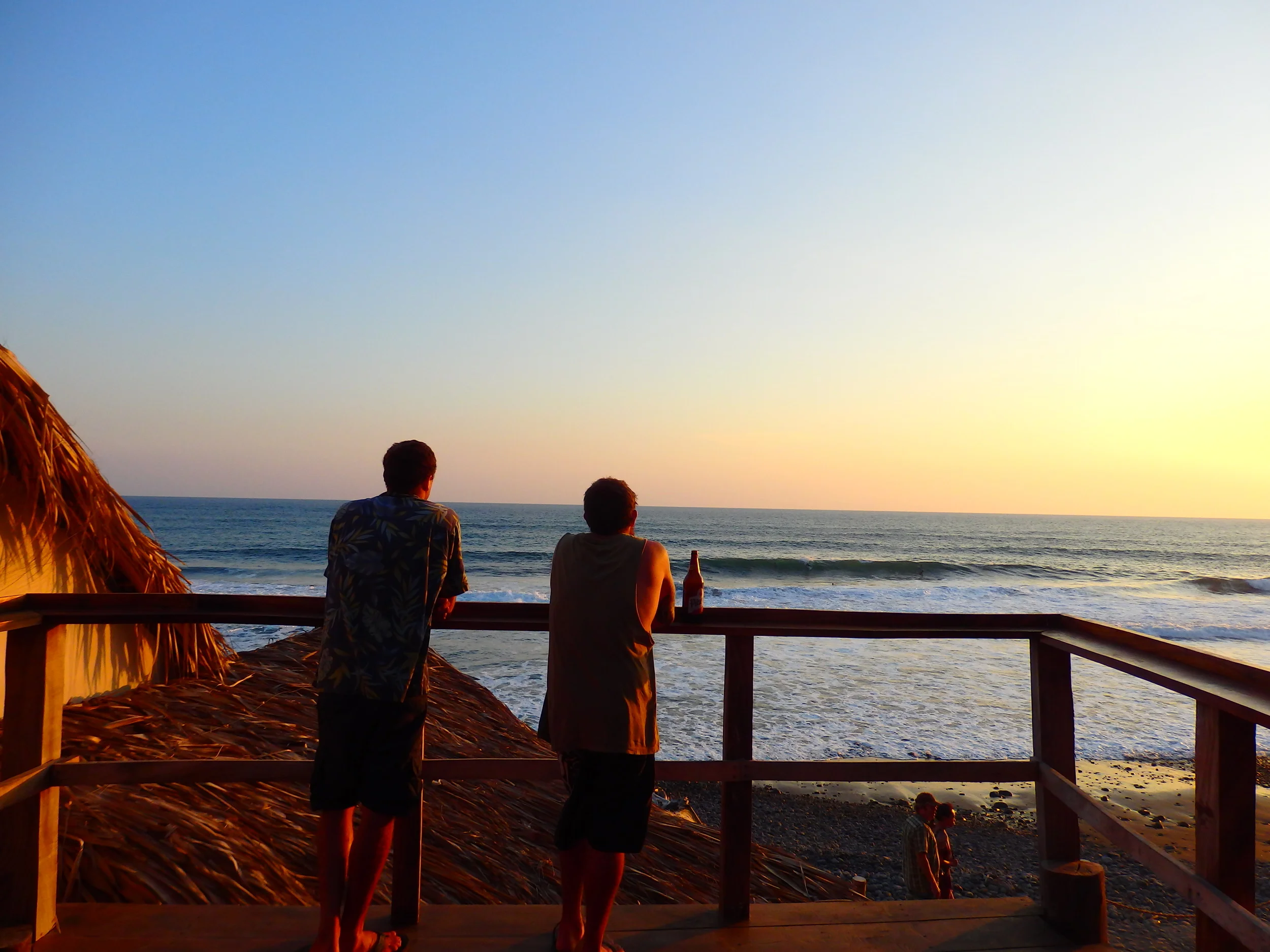  El Tunco Beach, El Salvador 