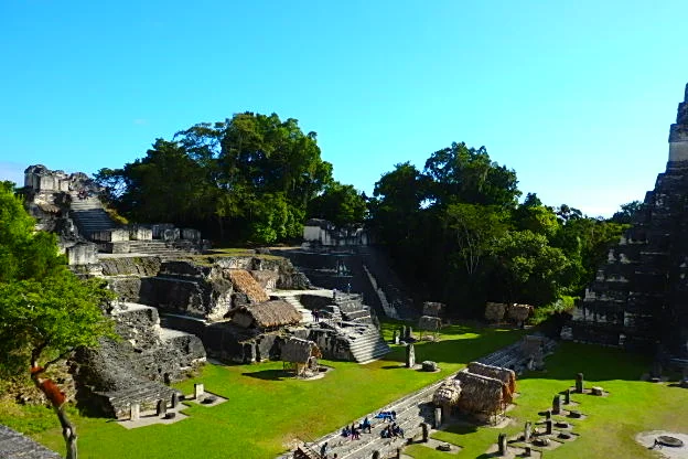  Tikal 