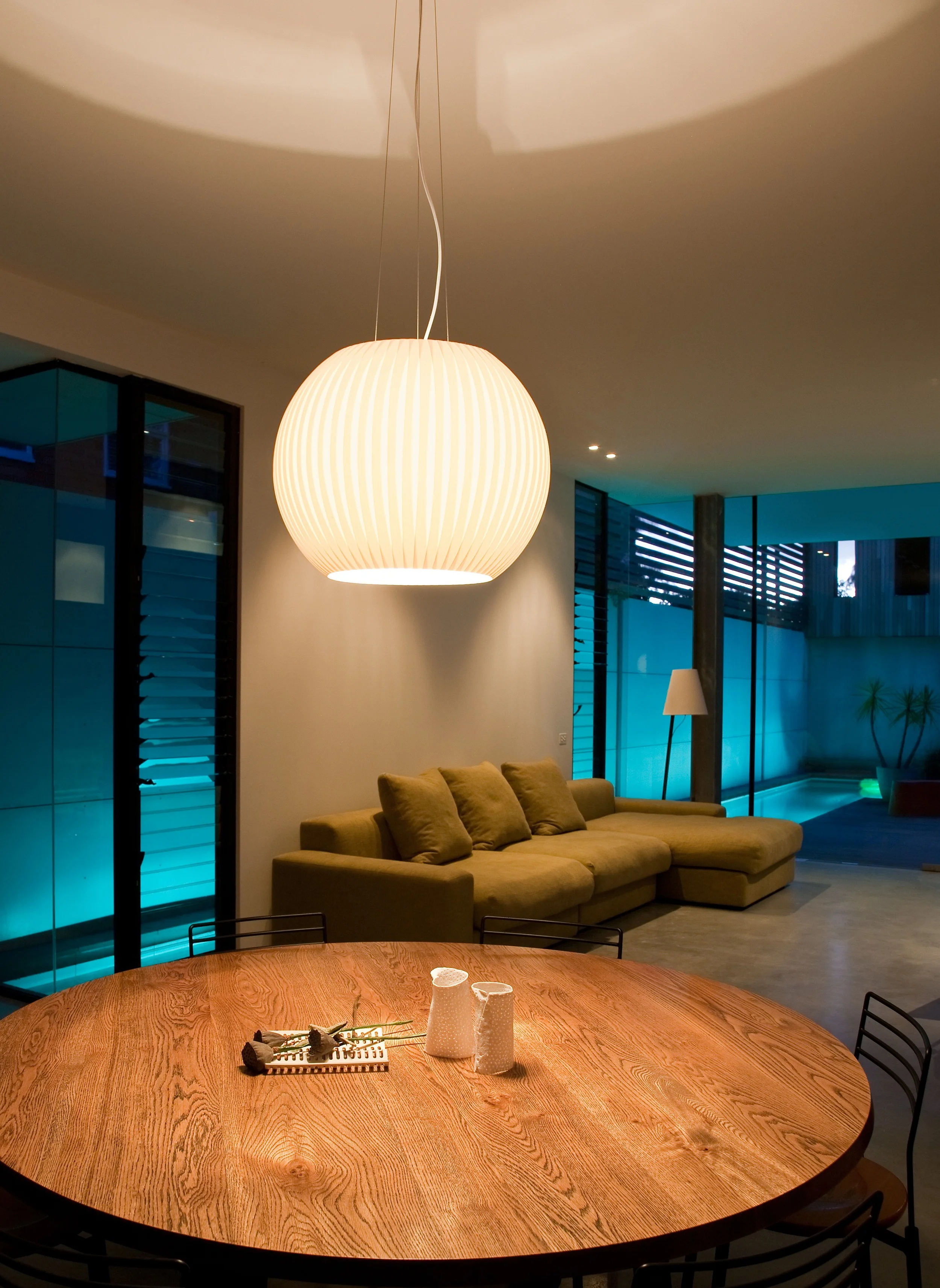 Orbit 500 Pendant in white
