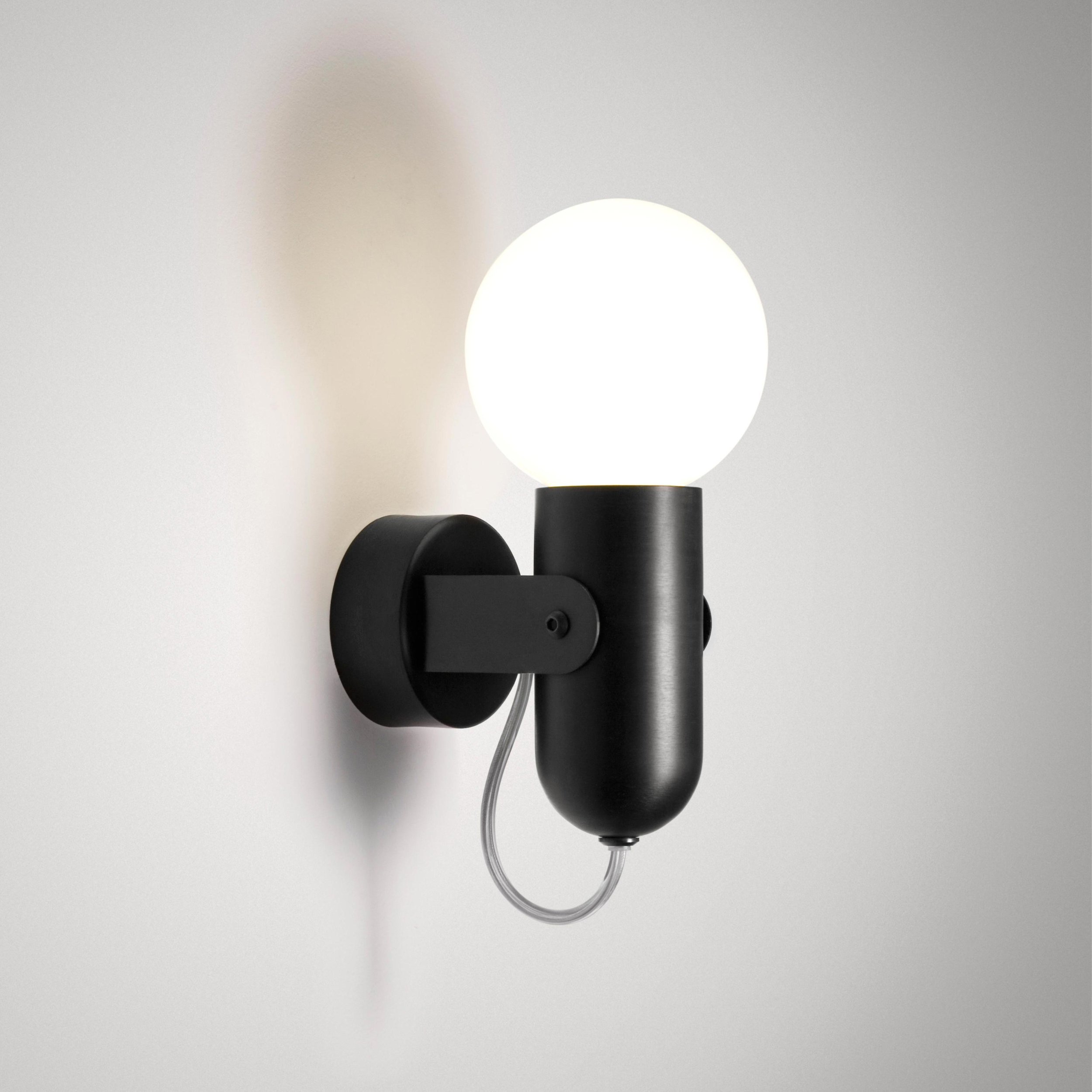 ISM-Objects_HD3-brushed-black_Wall_Square.jpg