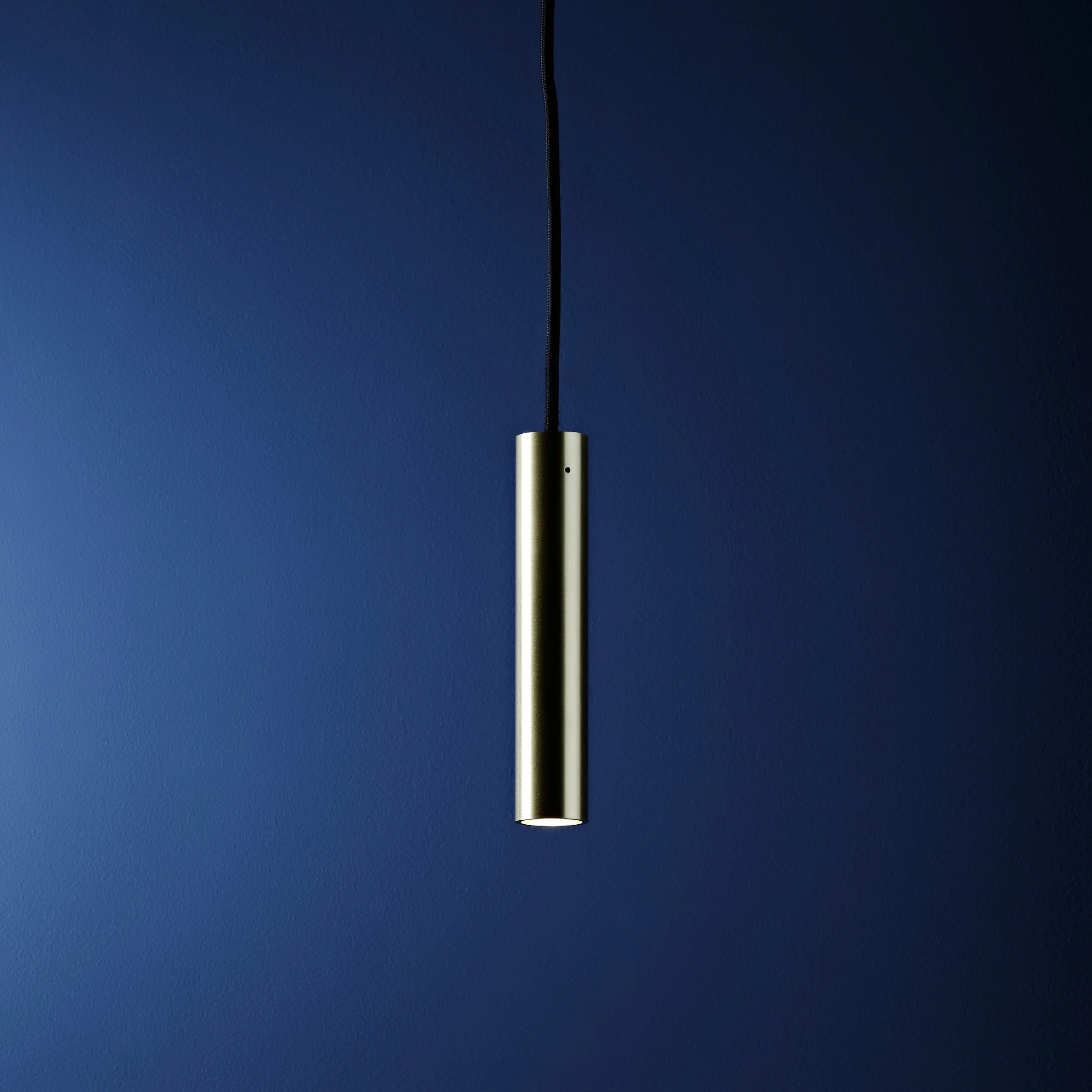 ISM Objects_Luxe Pendant_[SQUARE]_01.jpg
