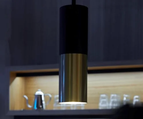 Story-032 thumb2.jpg