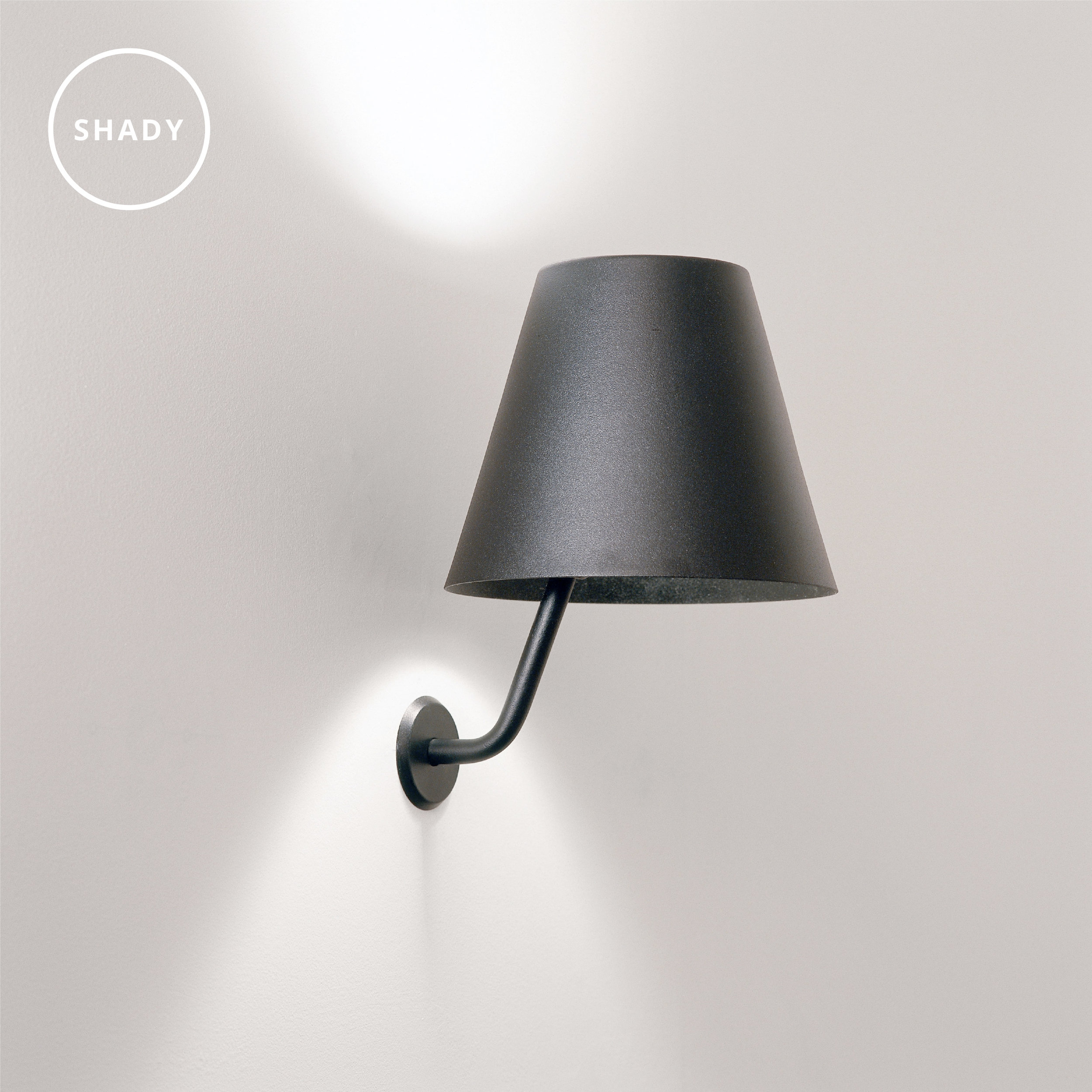 ISM Objects_Shady black 3_Wall_WT.jpg