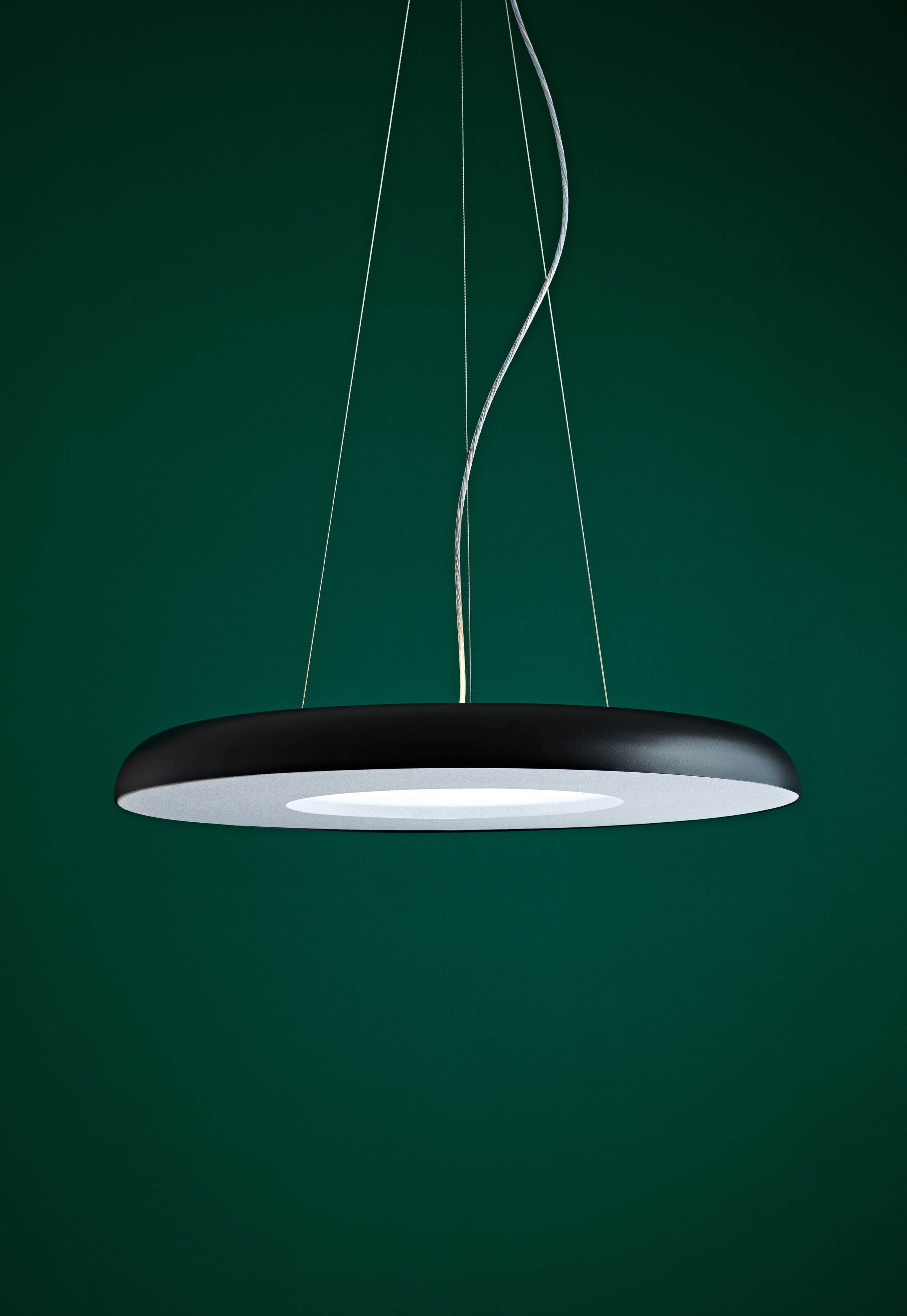 ISM Objects_Teamwork Charcoal Pendant_Photo credit Mike Baker, Styling Heather Nette King_Lifestyle 04.jpg
