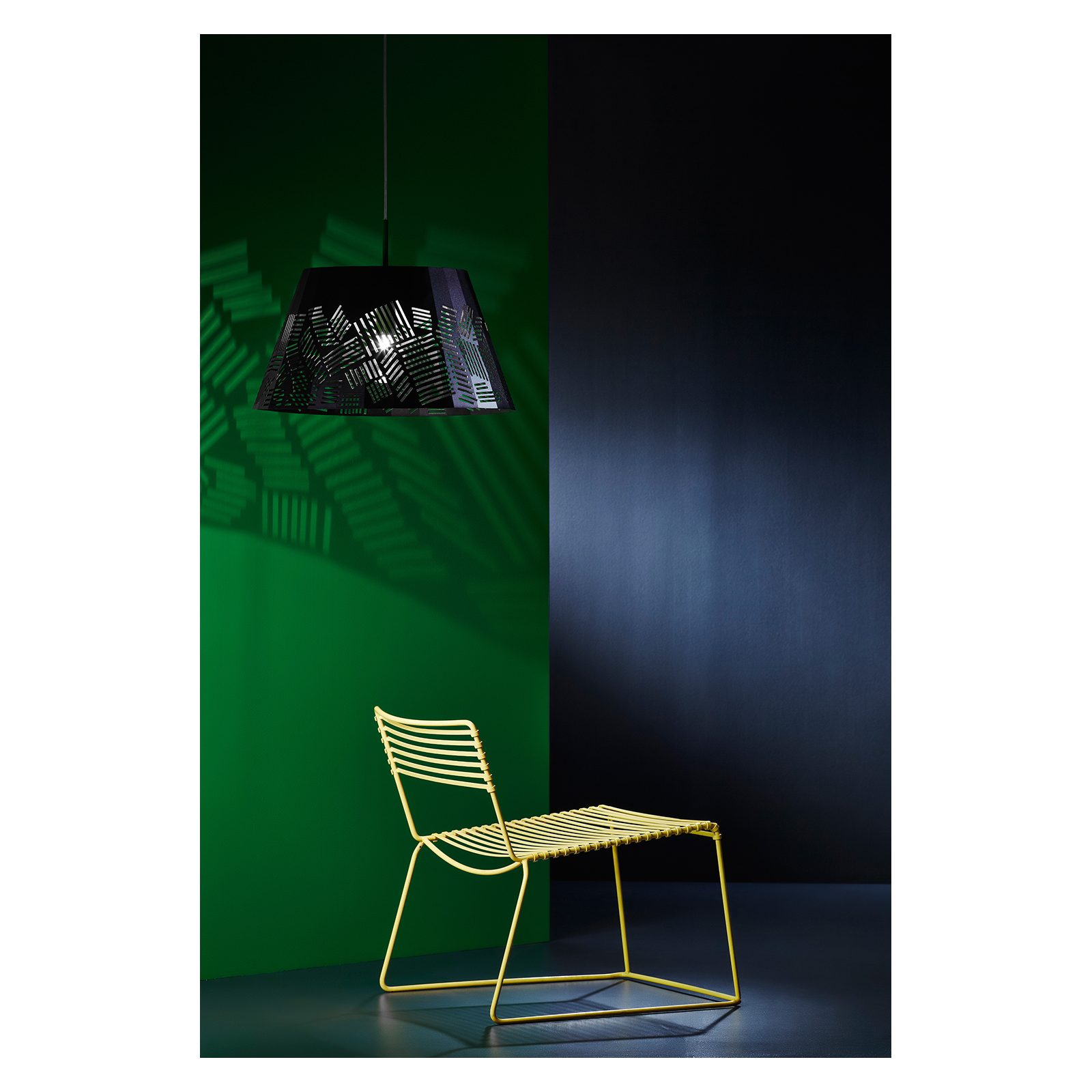 ISM Objects_Ziggy portrait_Pendant_insta.jpg