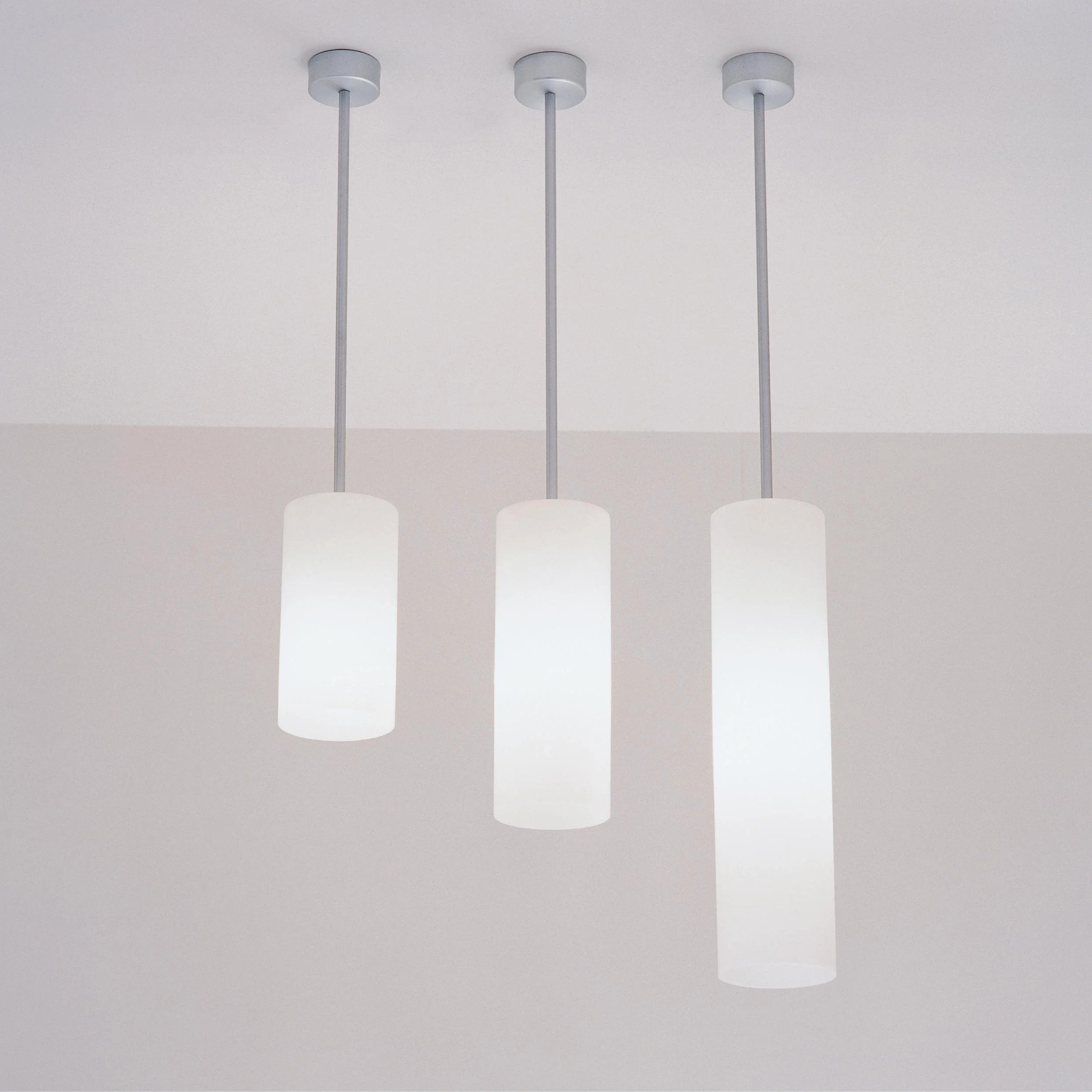 ISM Objects_Bud small medium big_Pendant.JPG