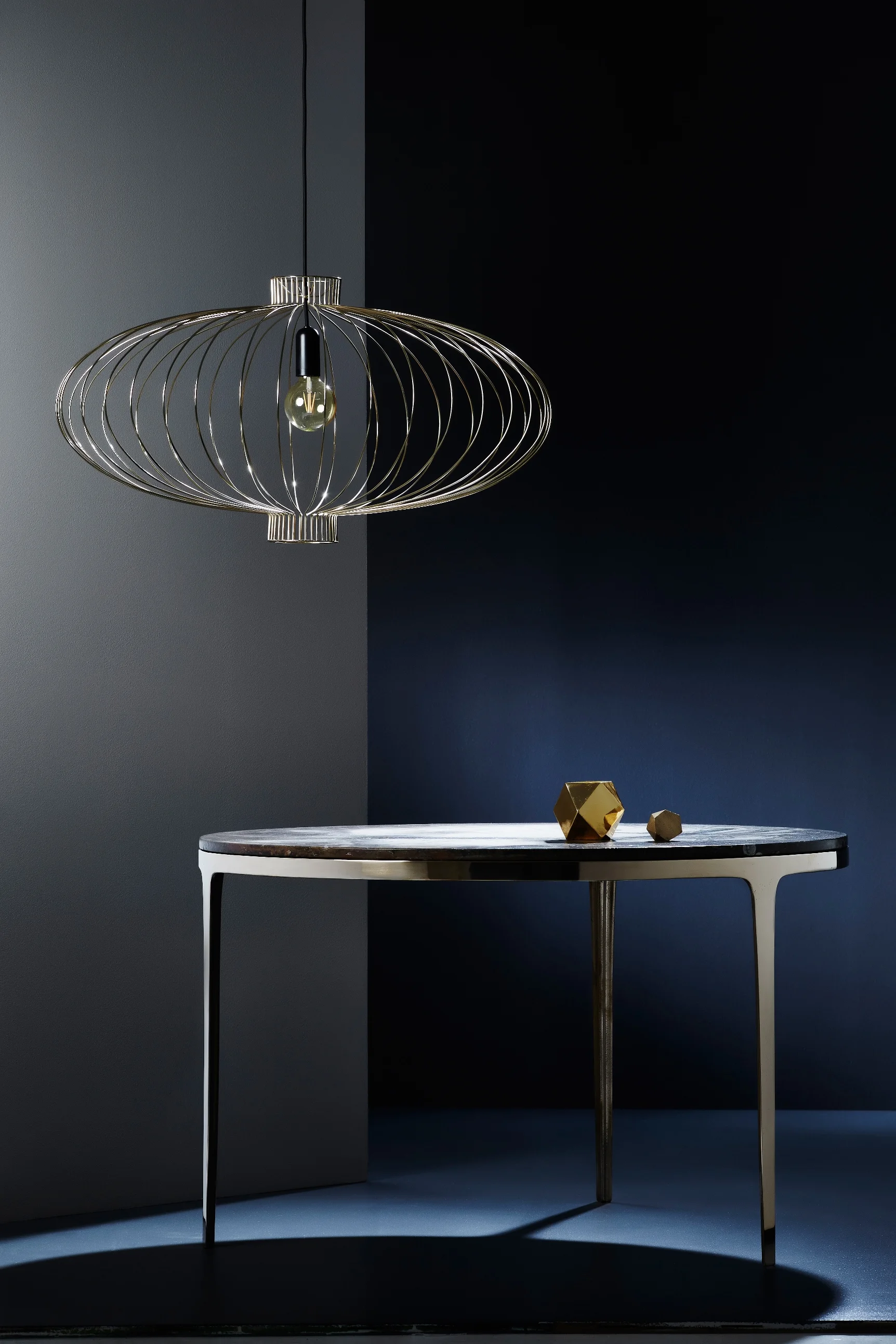 ISM Objects_Nudie portrait_Pendant.jpg