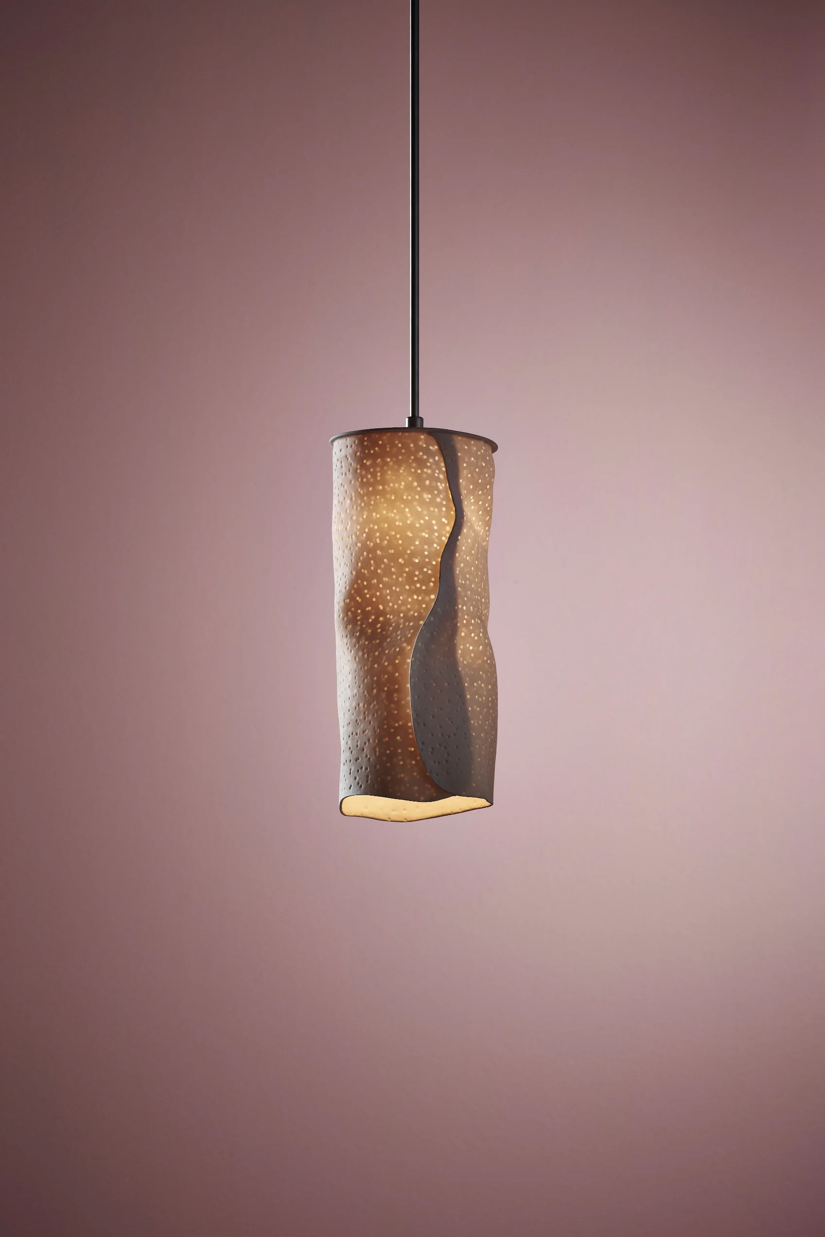 ISM Objects_Stippled Porcelain crumpled_Pendant.jpg