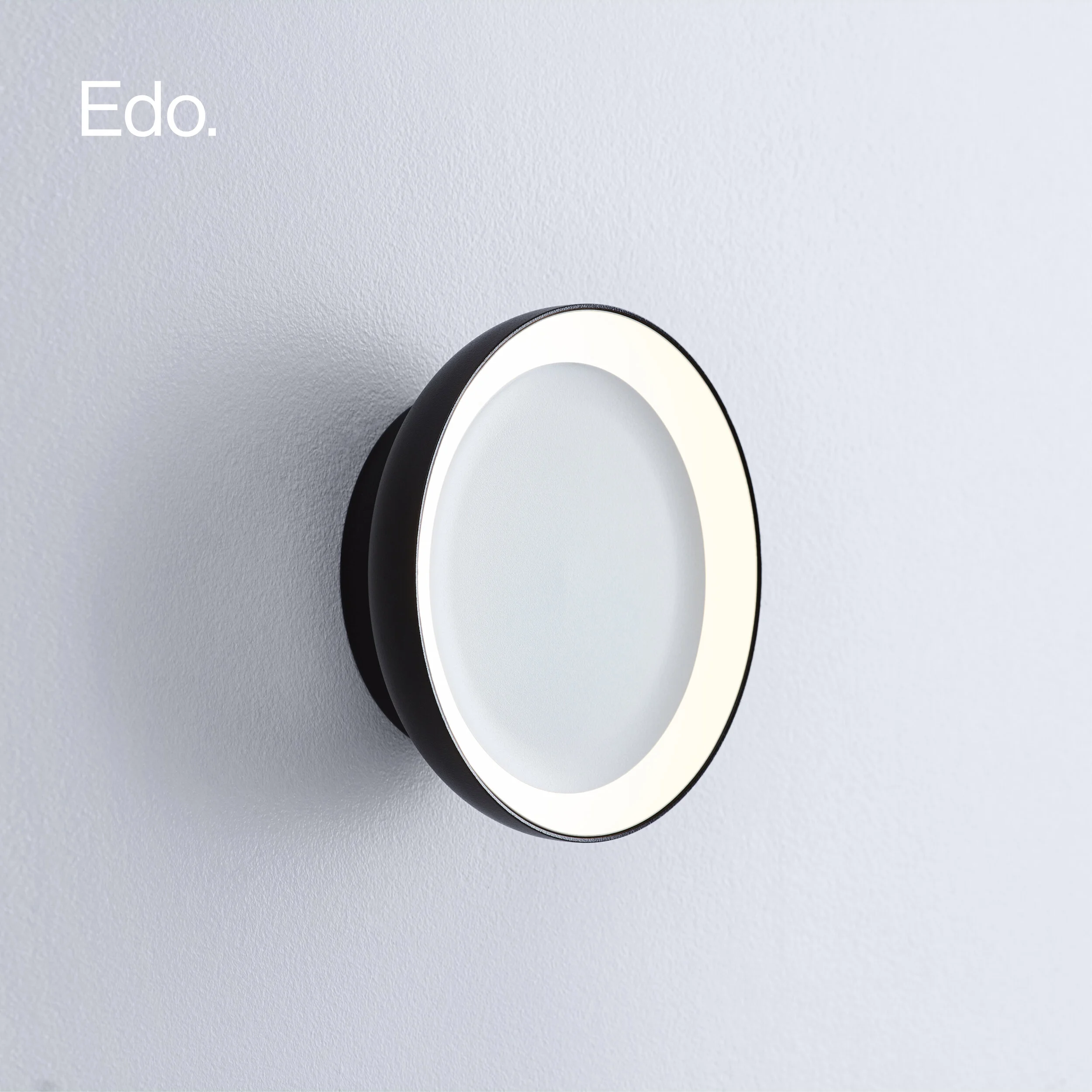 1ISM-Objects_Edo-Small-Black-White_Wall_WEB.jpg