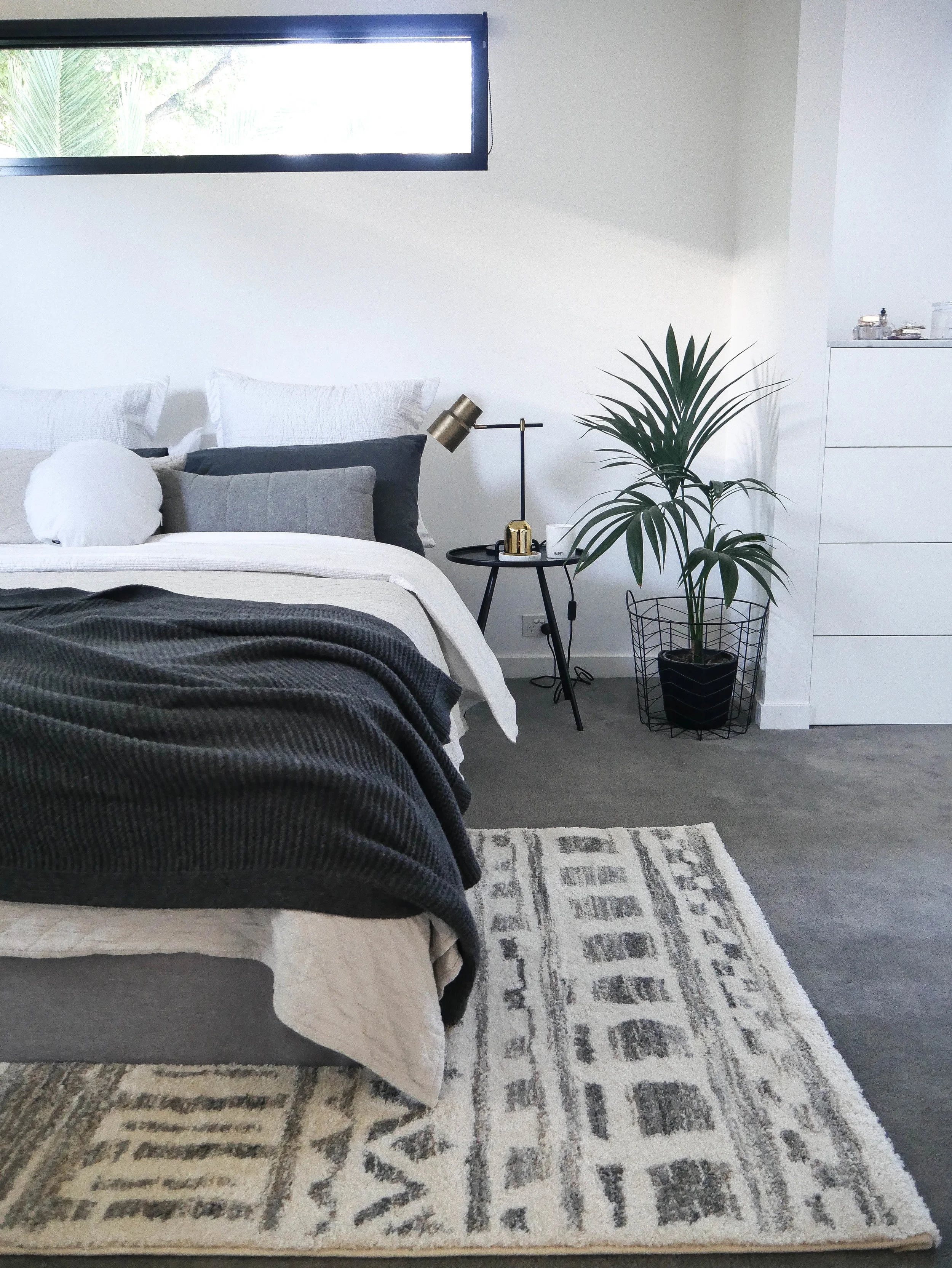 For my bedroom I chose the Jordan Modern Rug as I love the pattern and colours but it’s also sooooo soft and fluffy!