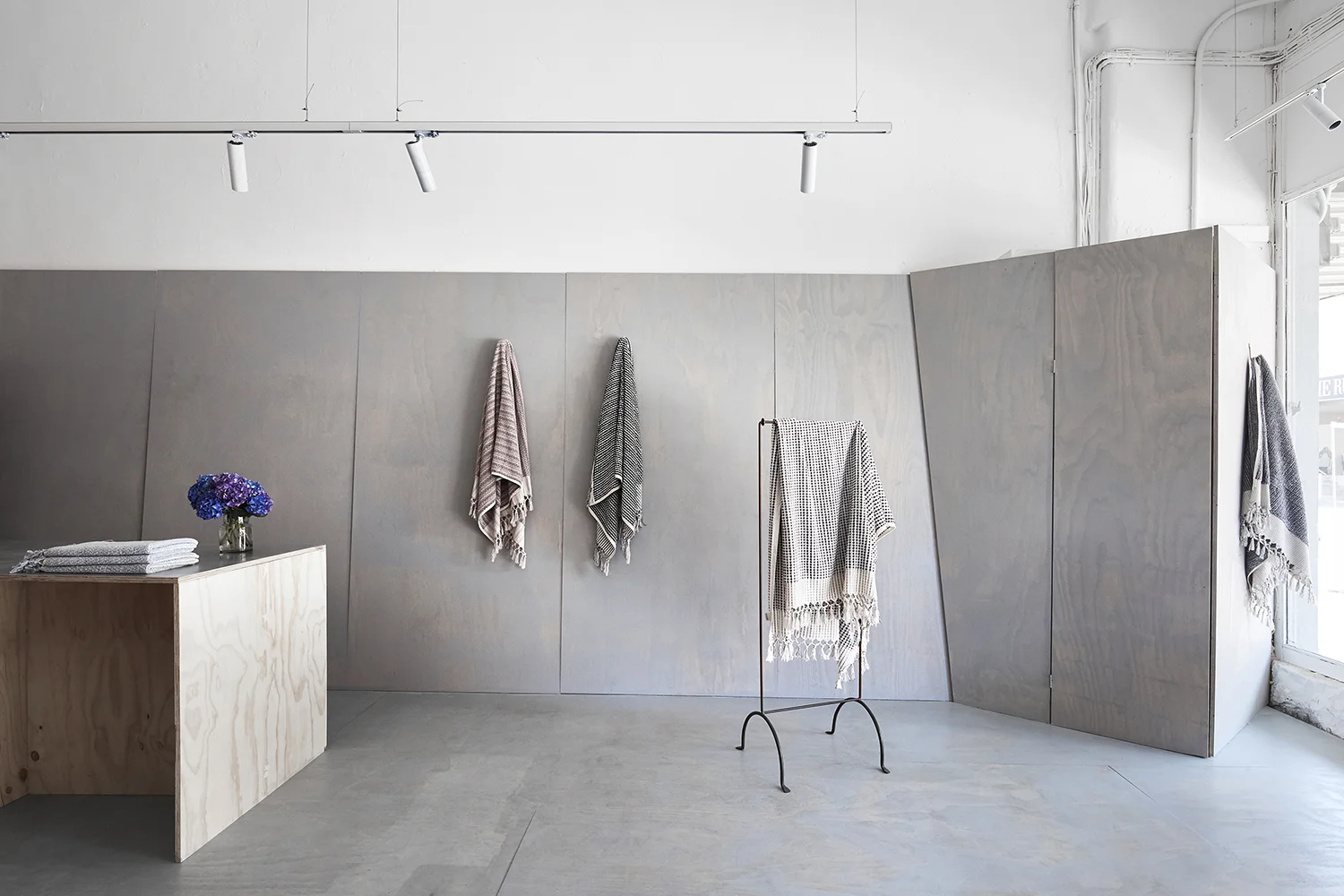 Loom Towels Opens Christmas Pop Up - Don't miss out! 