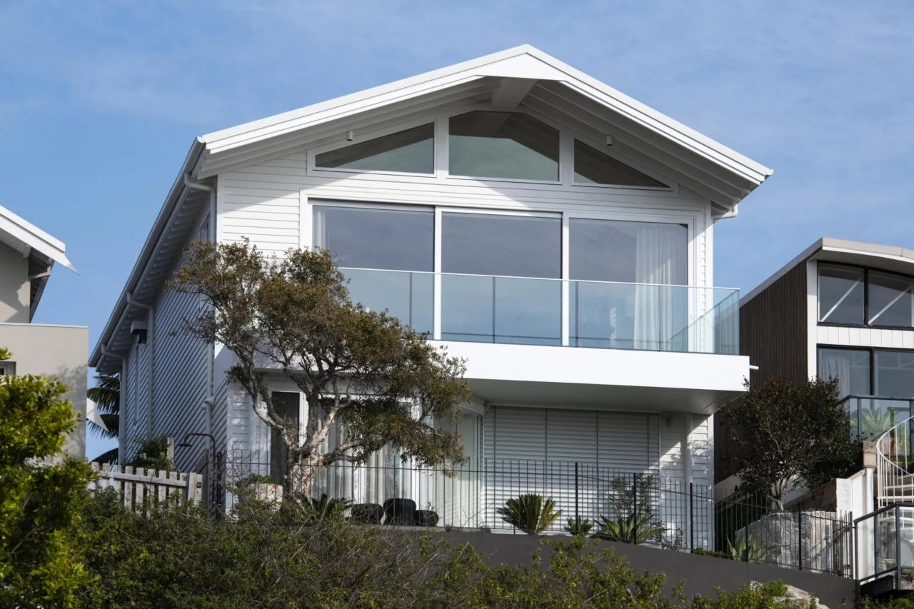 Real Reno - Deborah Hutton's new look 'Beach Hutt'