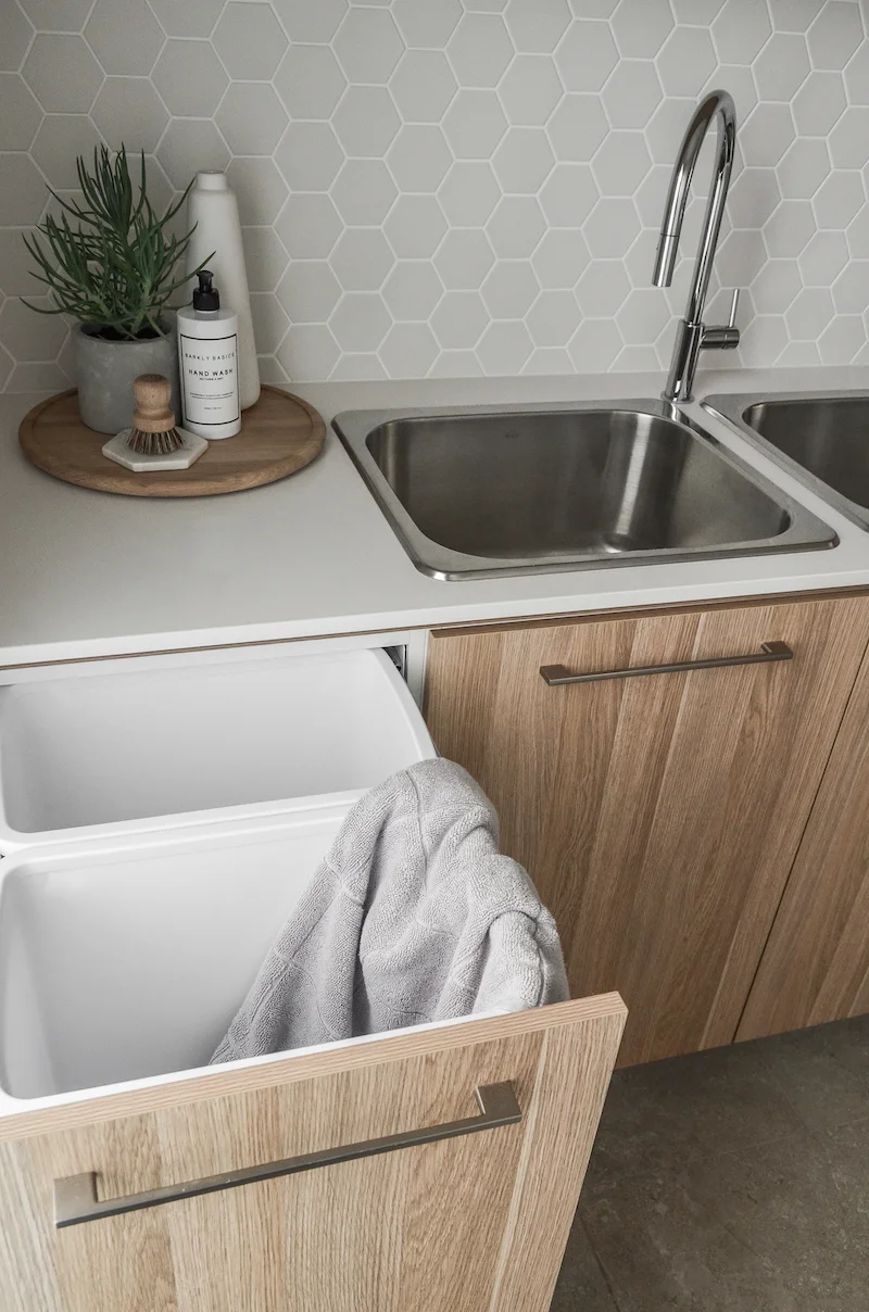 Zephyr and Stone - Beach House Laundry