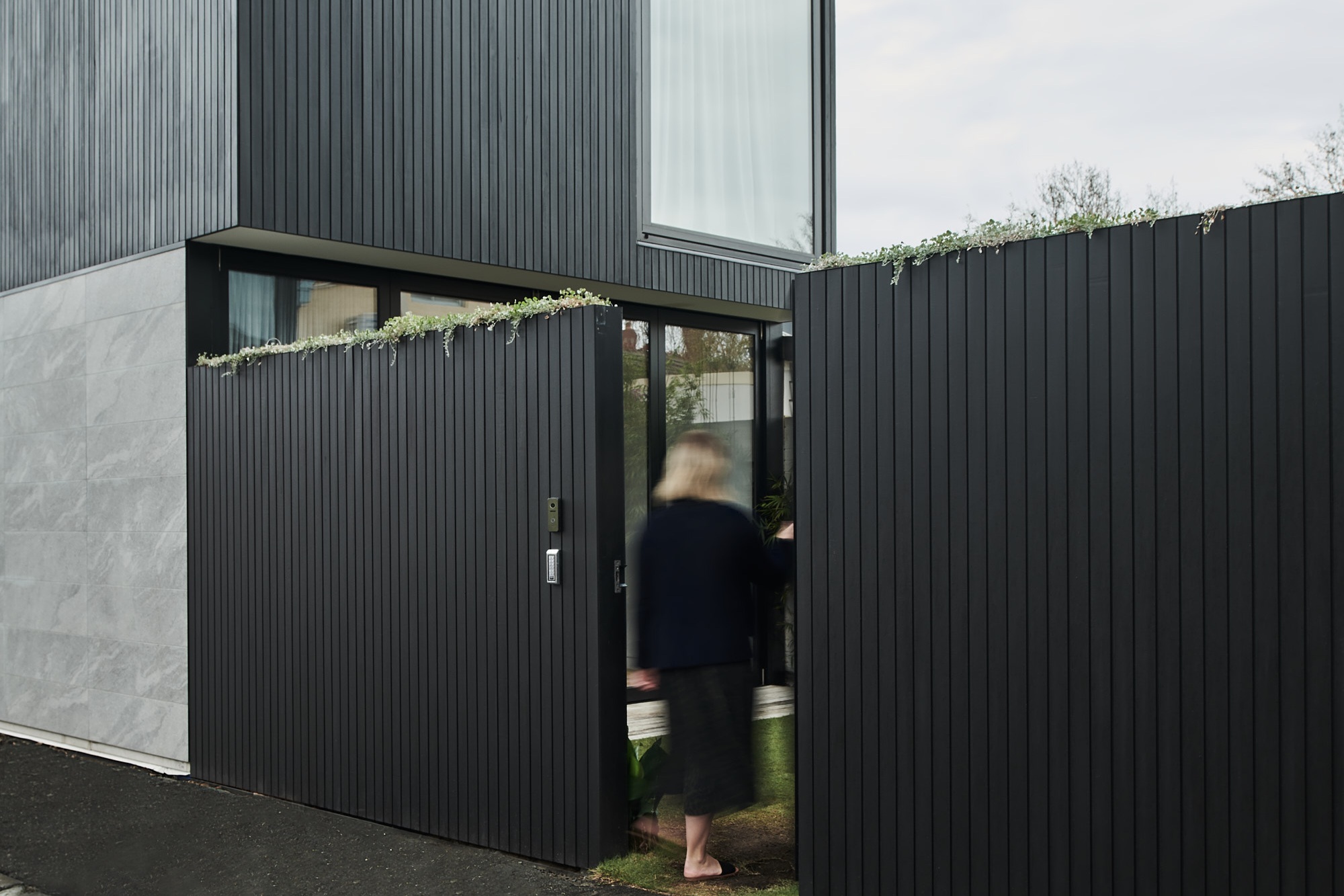 Dot+%2B+Pop+Mills+St+Albert+Park_Simon+Shiff_0+29_.jpg