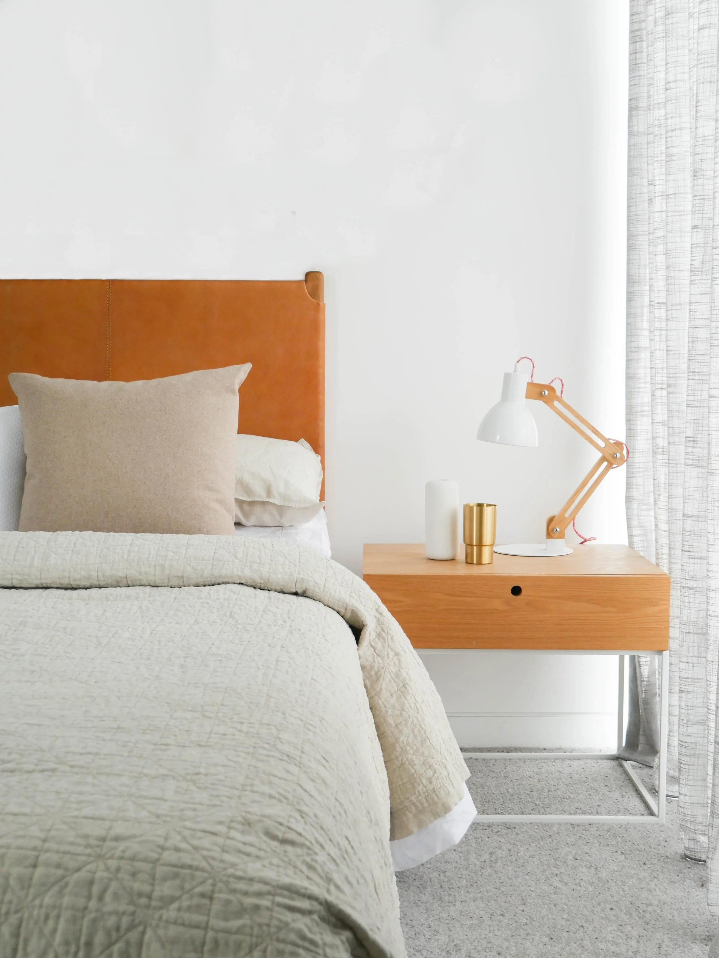Product: Siena Bedside