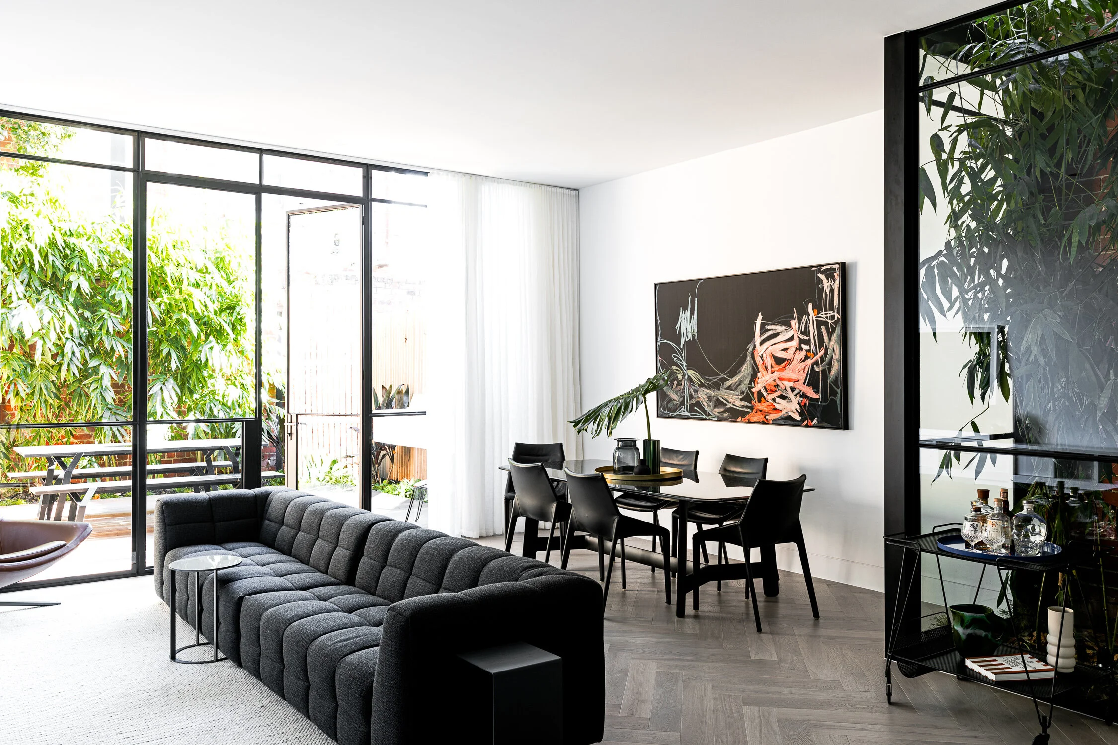 INSIDE - Middle Park Residence by Zerni Projects 