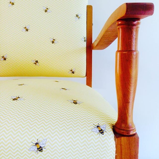 bee-fabric-jute-upholstery-canberra.jpg