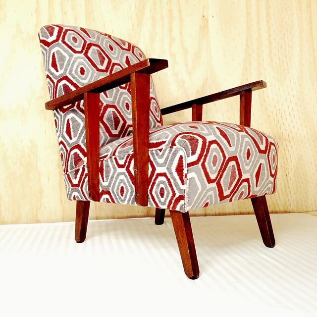 retro-pattern-jute-upholstery-canberra.jpg