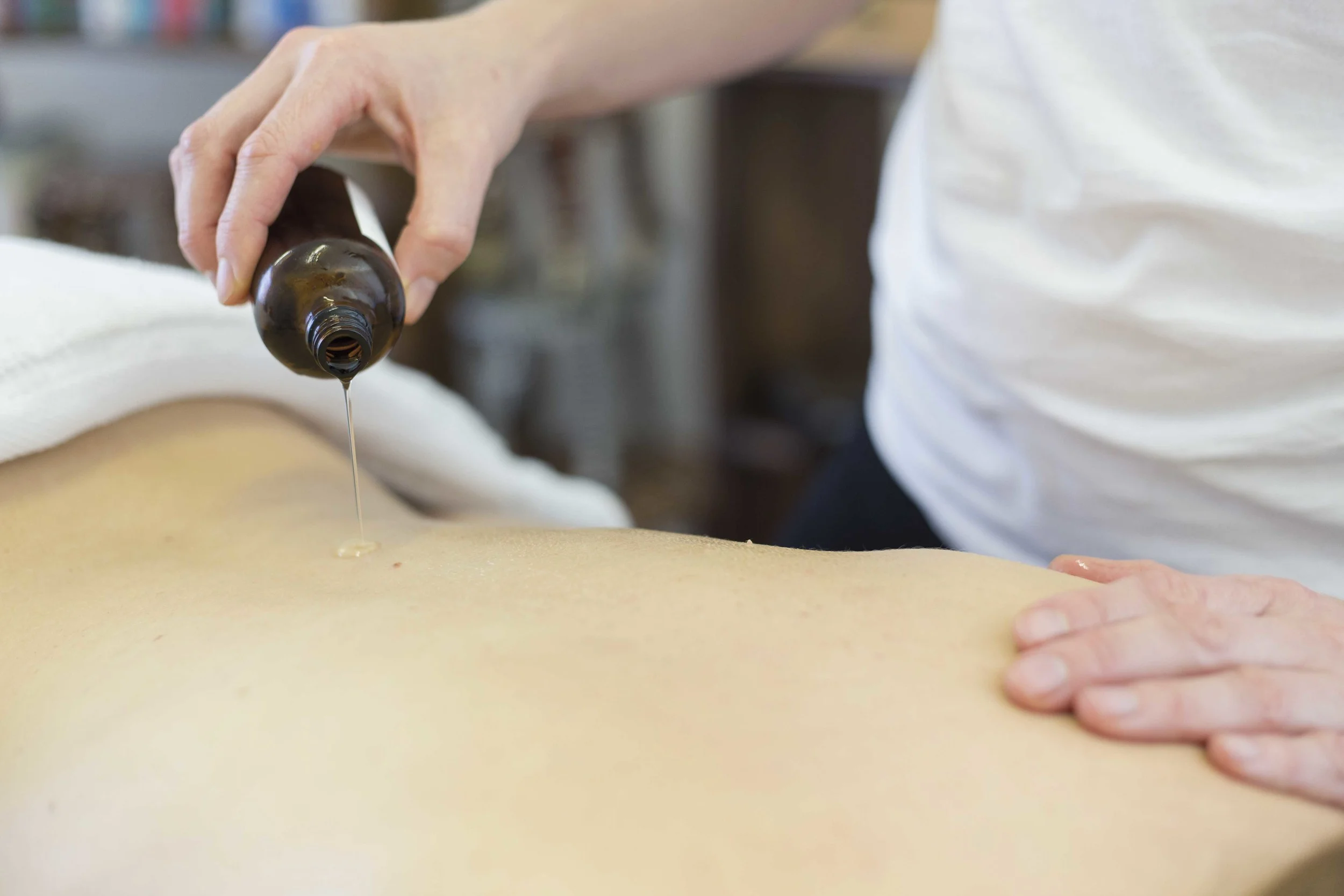 aromatherapy massage C.jpg