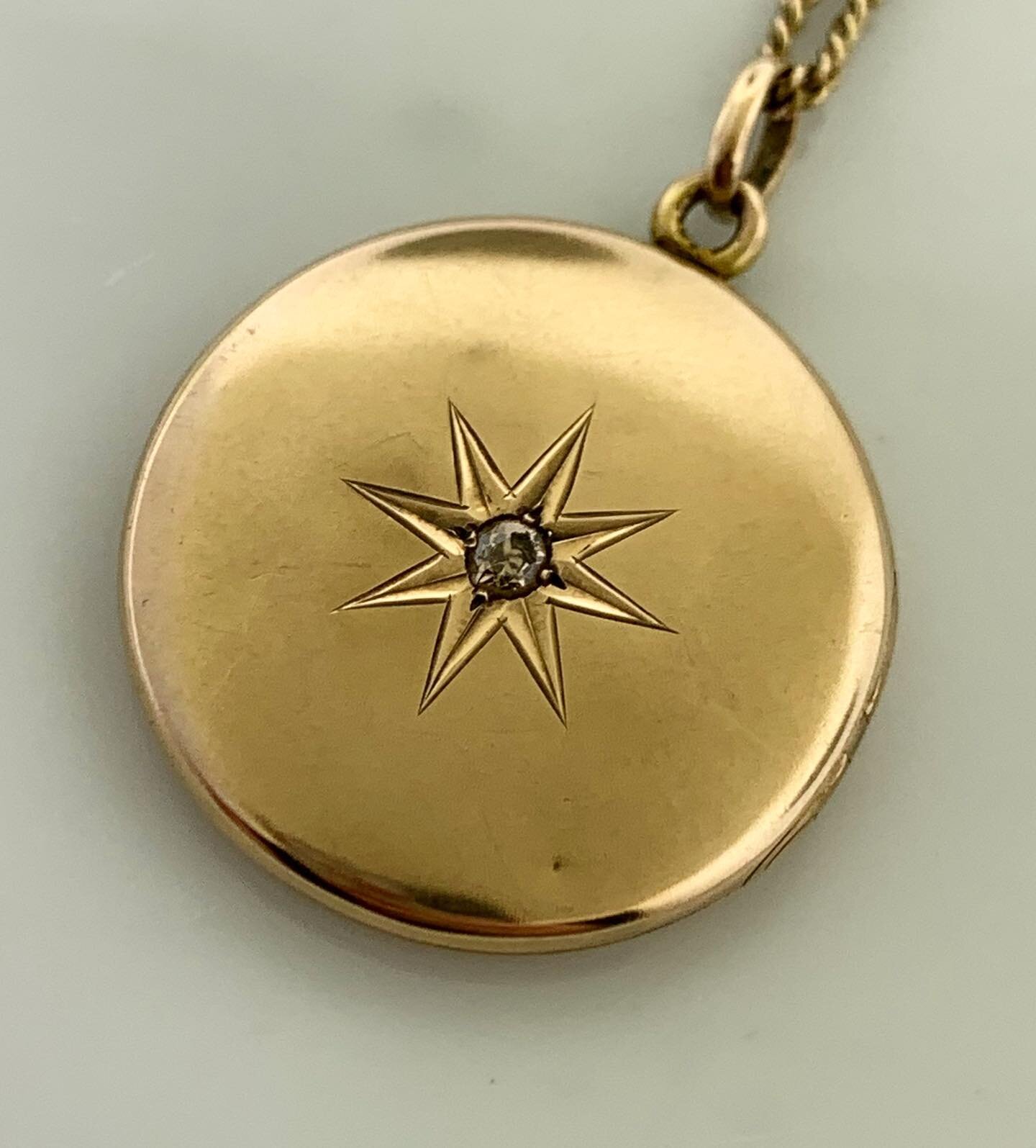 Vintage 10k Yellow Gold Star Set 0.12ct Old Mine Cut Locket, 1&rdquo; 

Chain sold separately.

DM to inquire
