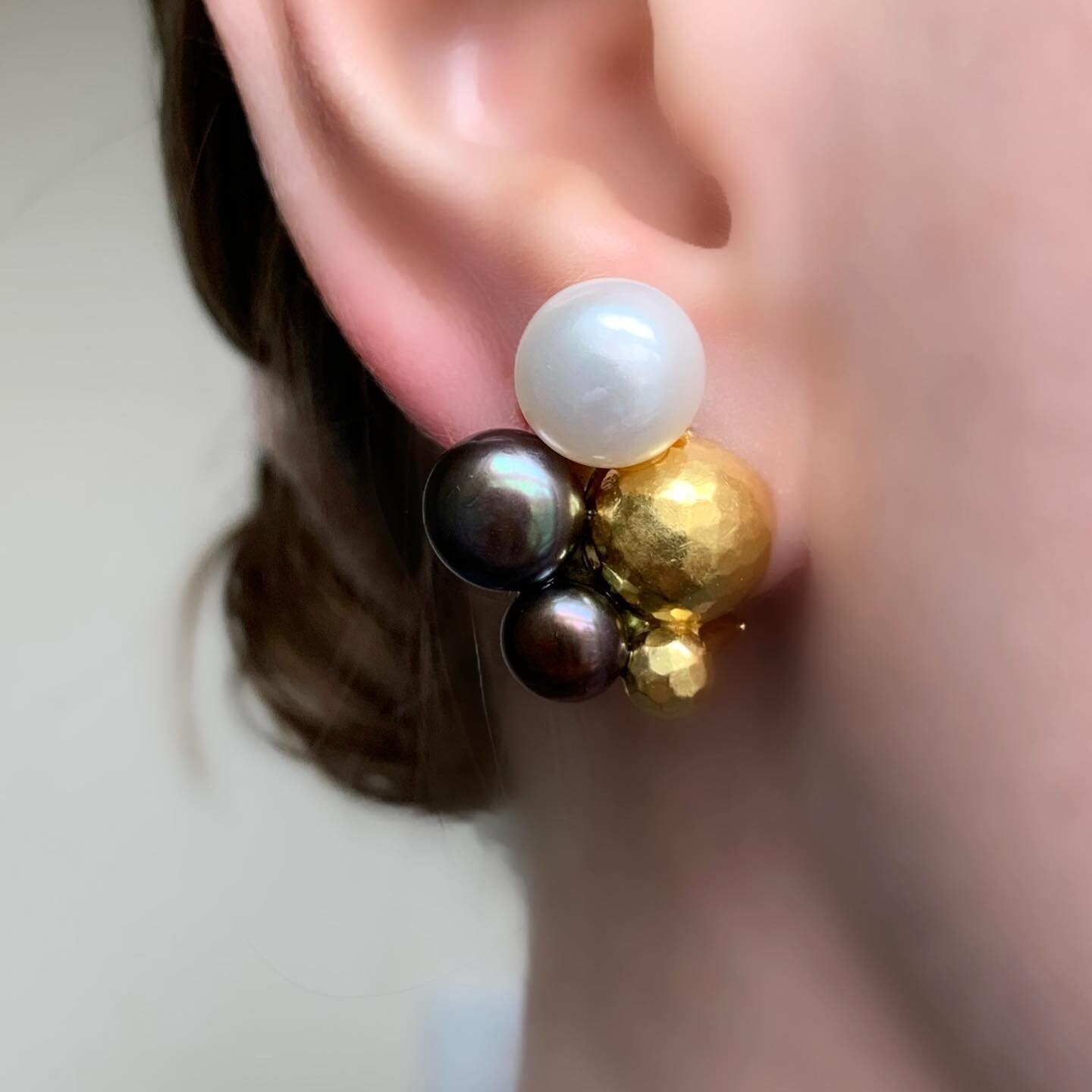 Estate 18k Yellow Gold Textured Bubble Climber Earring w/ Freshwater Pearls &amp; Omega Style Backs 

DM to inquire

810-03644