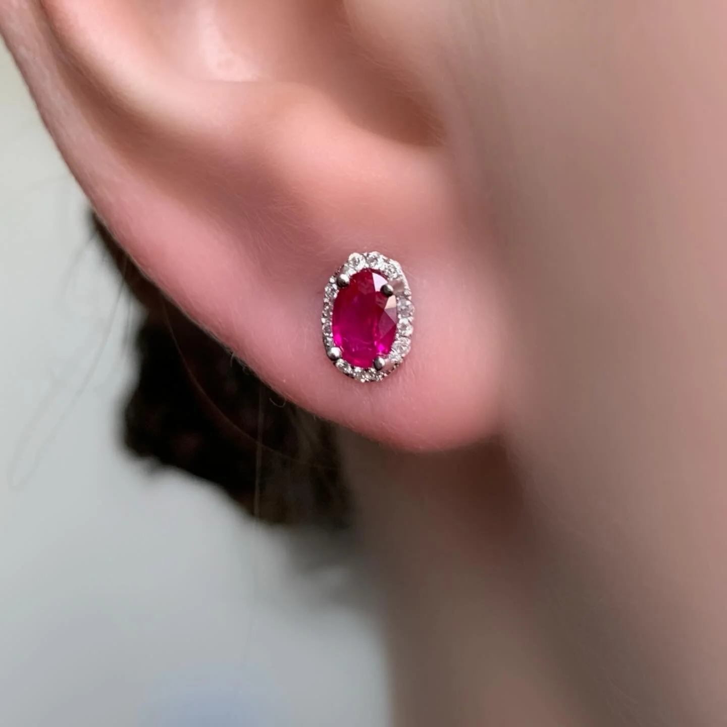 Estate 14k Yellow Gold Oval Ruby &amp; Diamond Halo Stud Earrings 💎 0.18tdw 

DM to inquire 

805-03391