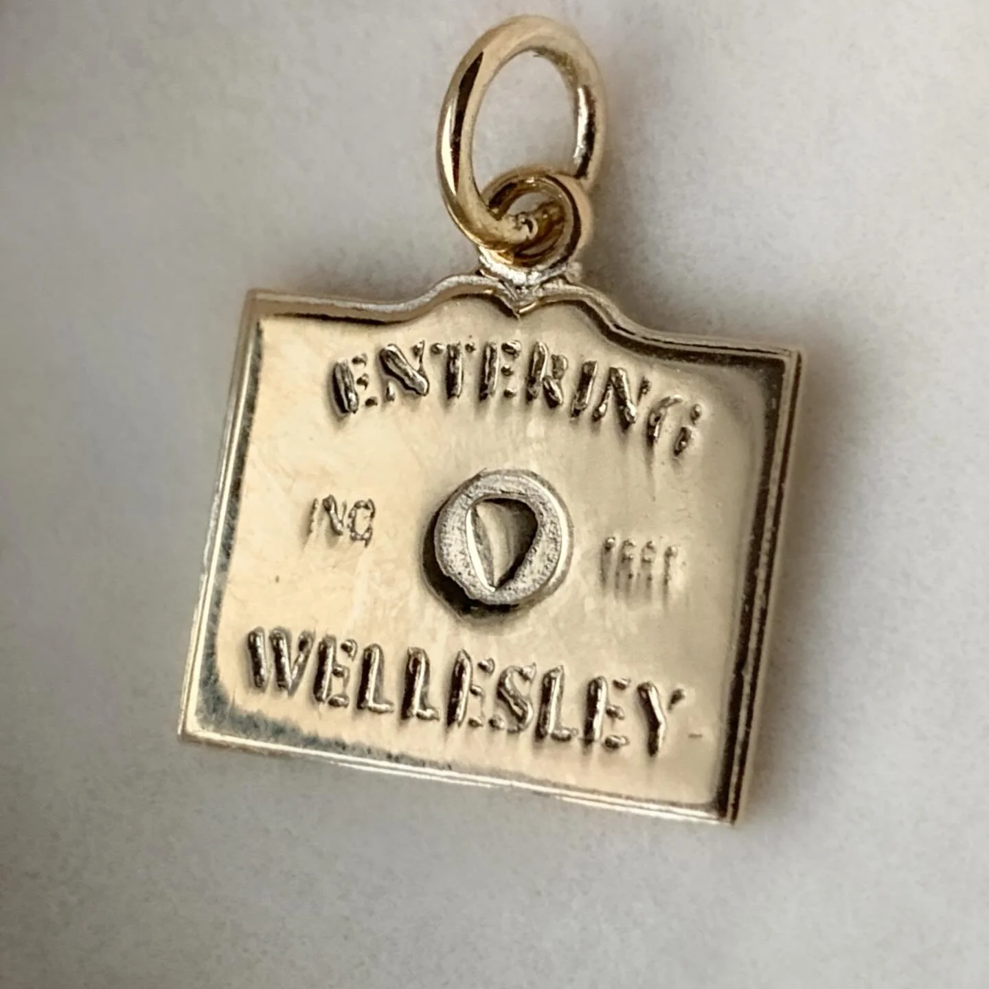 Estate 14k Yellow Gold Entering Wellesley Charm 

DM to inquire 

815-18583