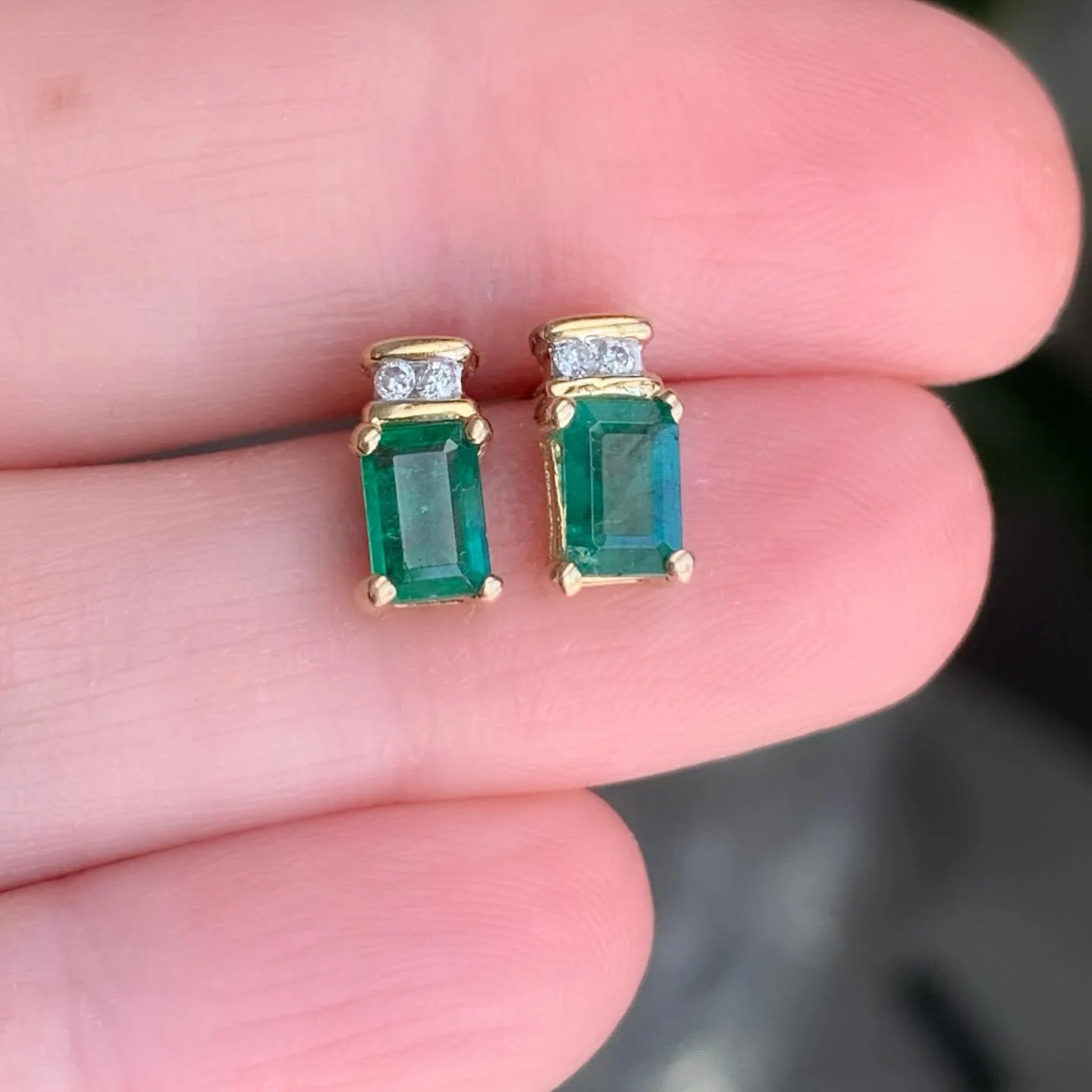 Estate 14k Yellow Gold 6x4mm Emerald &amp; Bar Set Diamond Stud Earrings 

DM to inquire 

805-03450