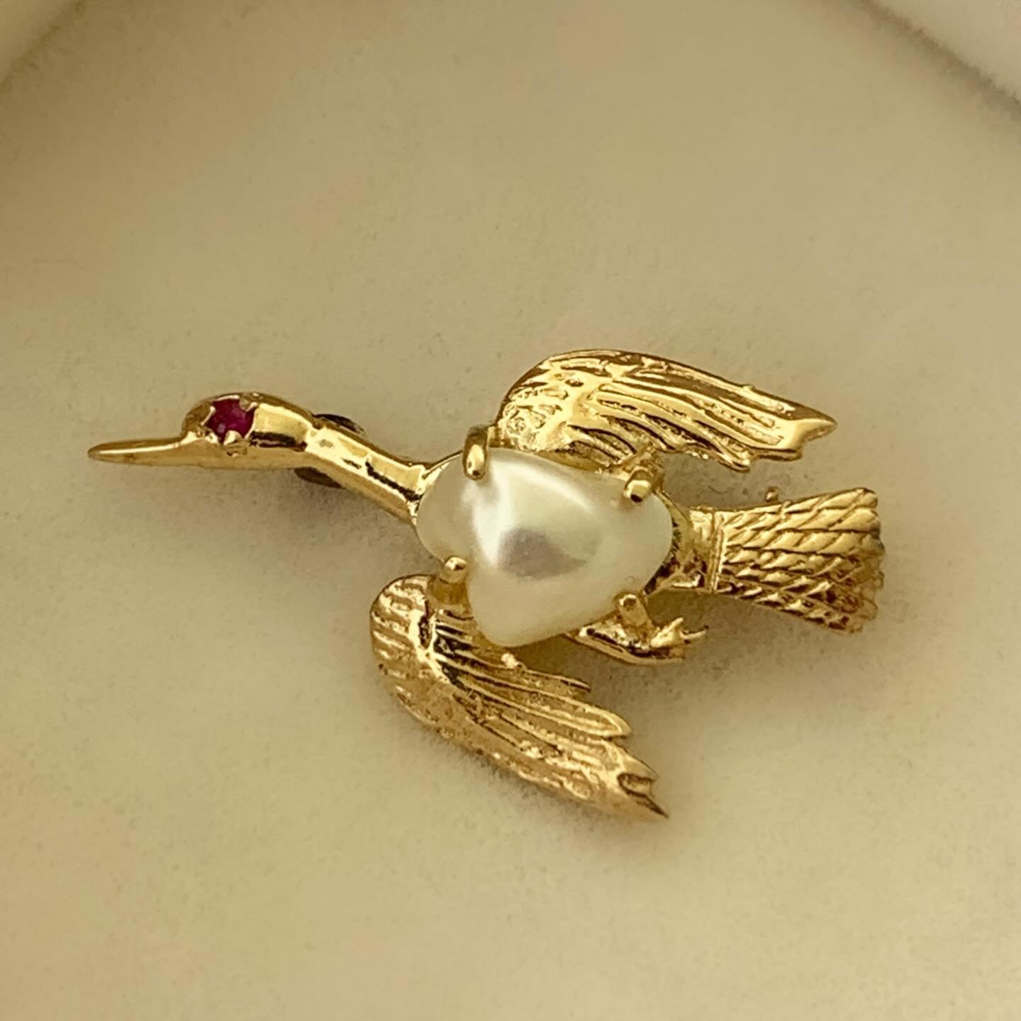 Estate 14k Yellow Gold Flying Goose Pin w/ Pearl &amp; Ruby 

DM to inquire 

815-18687