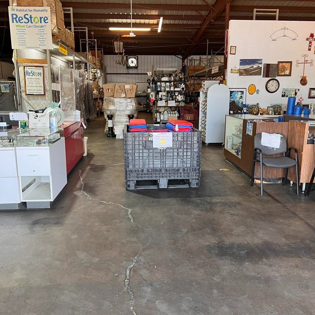 🎉 WE'RE BACK ON INSTAGRAM!🎉

Hey everyone! We are back with some incredible deals just for YOU! 💸✨ 

Come visit us and take advantage of exclusive discounts on all your favorite finds at Habitat for Humanity ReStore Laredo! 🏡🛋️

Whether you're l