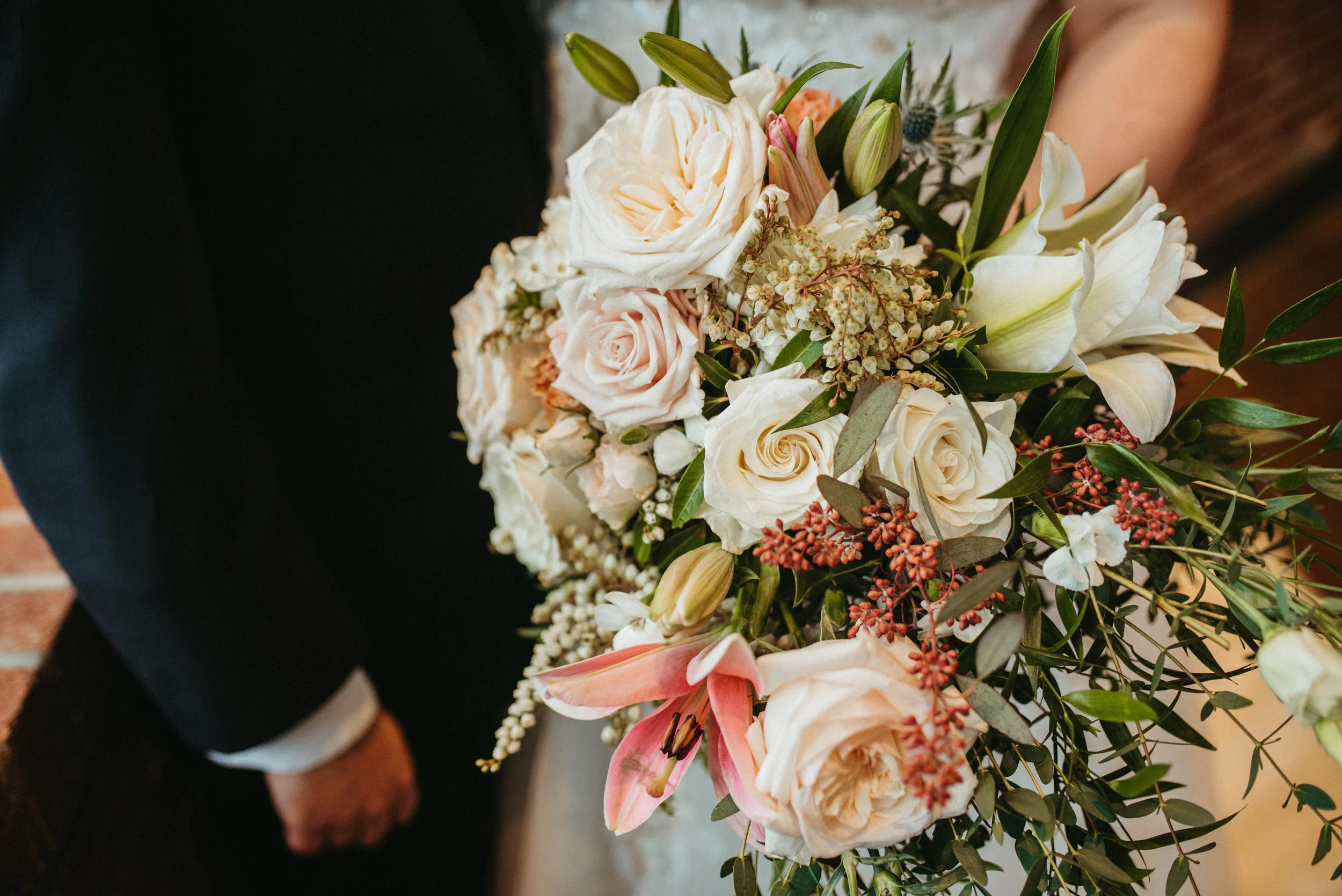 Natalie_Bouquet_1 Natalie and Scott Joanna Sue Photography.jpg