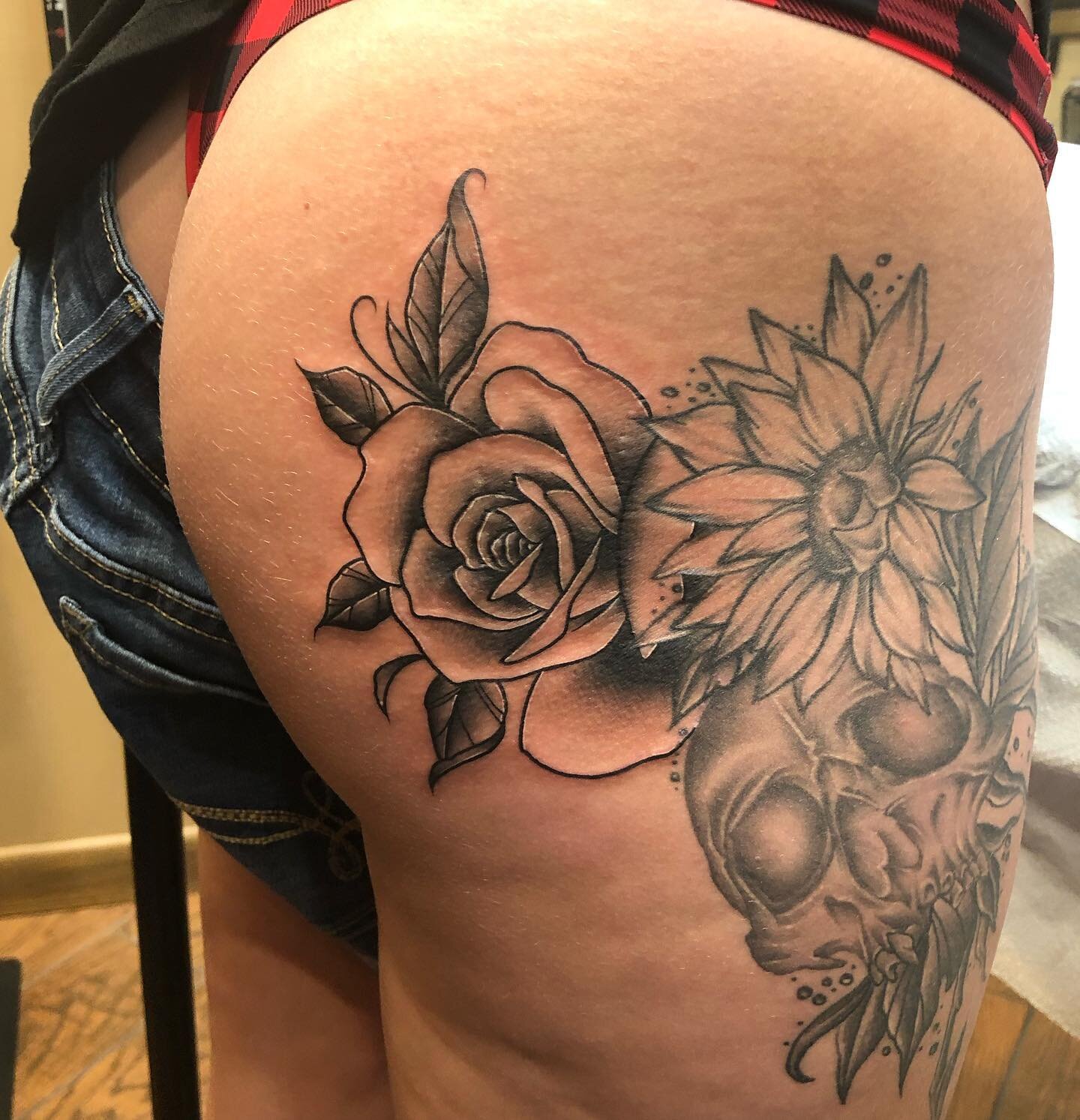 Rose add on! Healed skull an sunflower work not done by me 👀