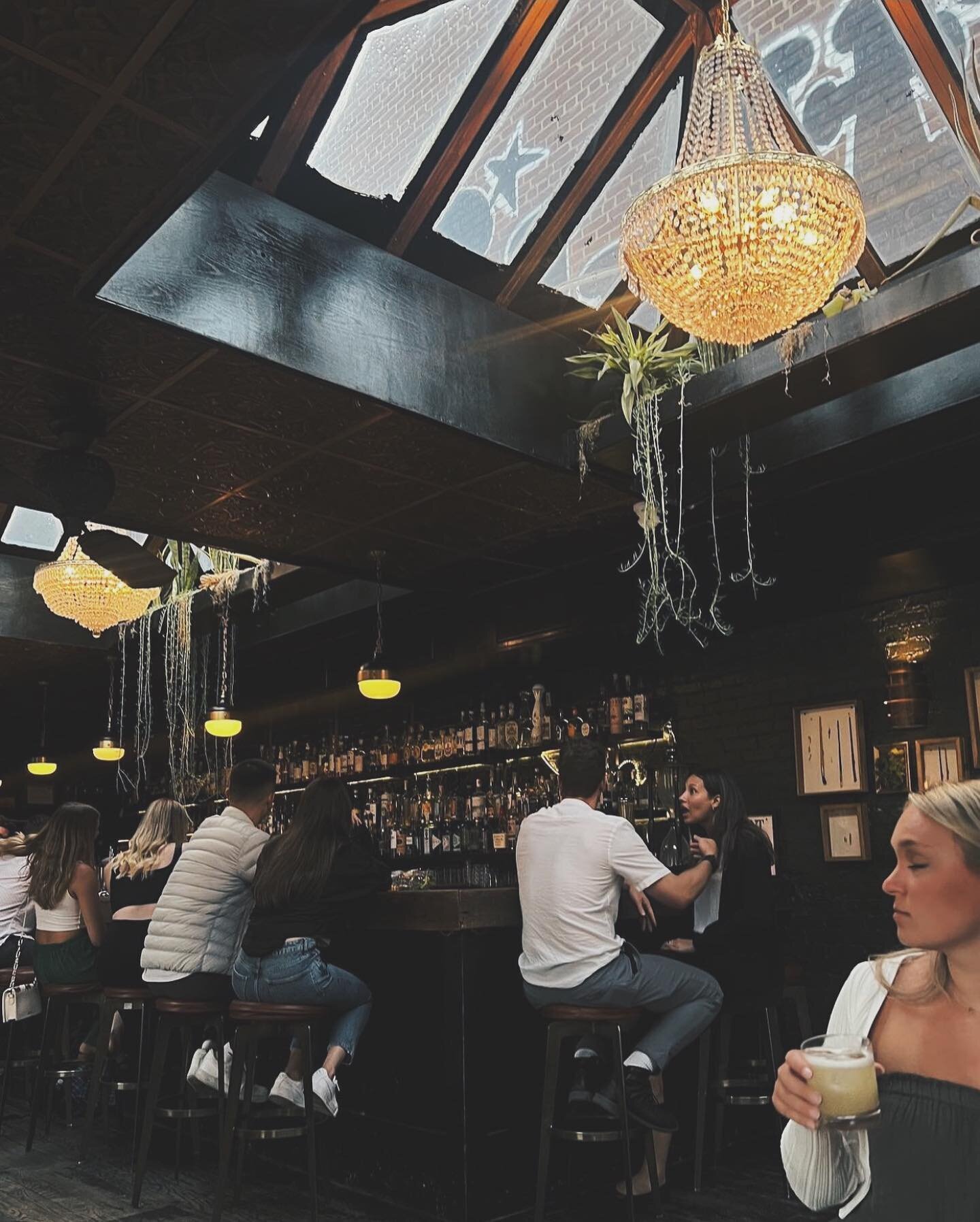 Serving Sunday vibes at The Garret West. Catch ya at 2pm for some daytime cocktailing 🤘 (via @thenutritiousnorm)