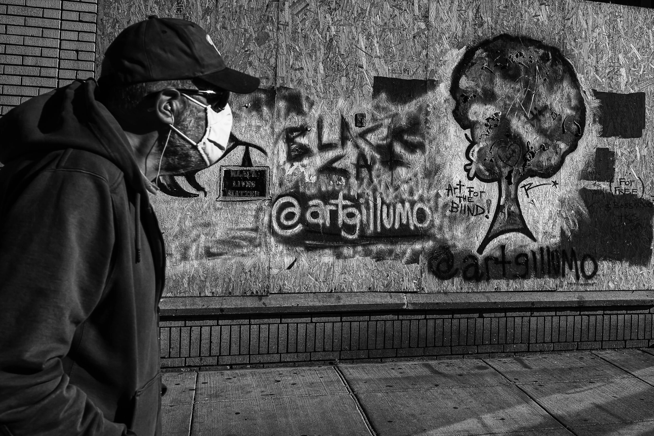 14th Street, between T and S Street, NW. November 2020.