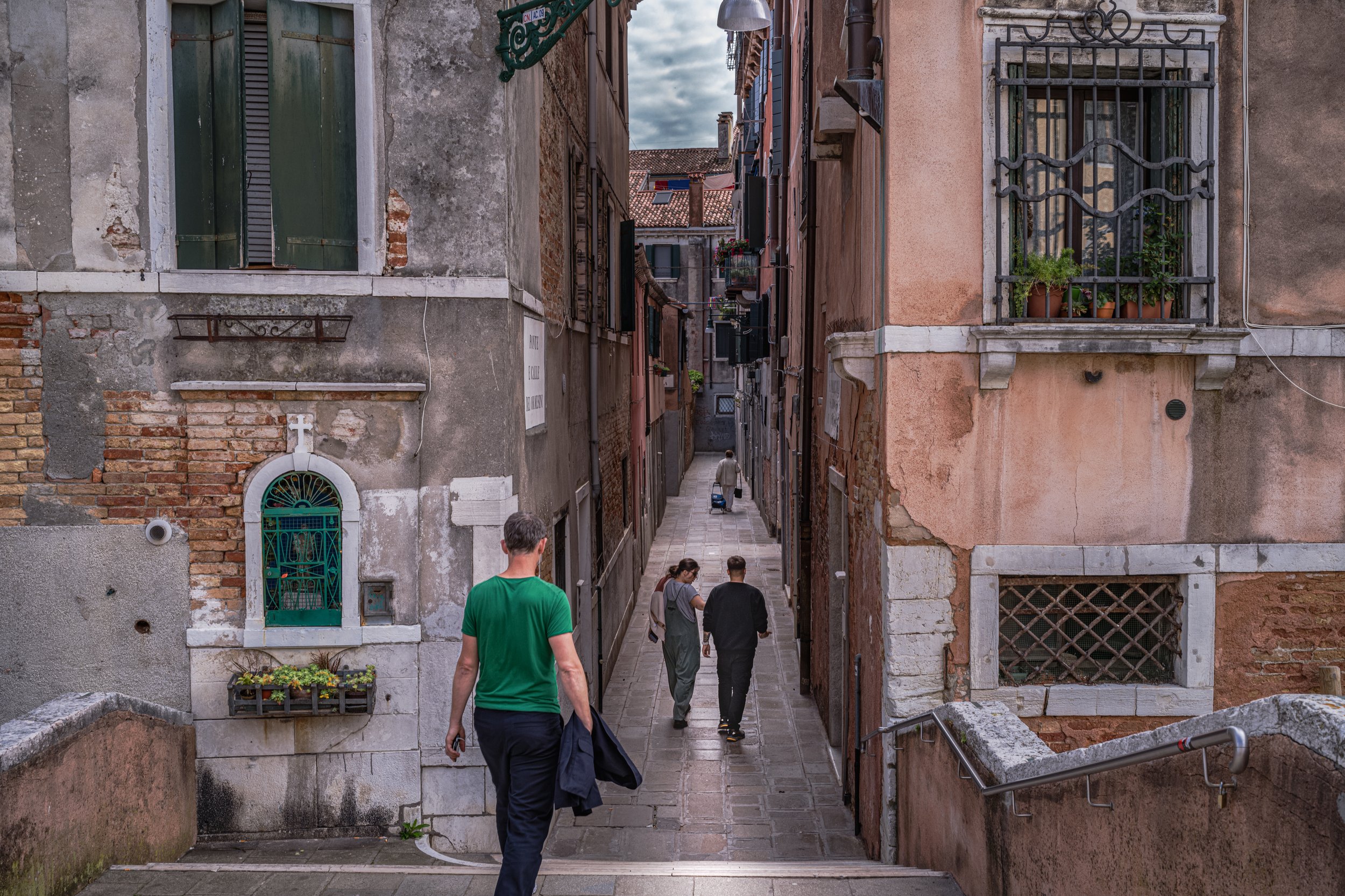 On the way to the Jewish Ghetto.