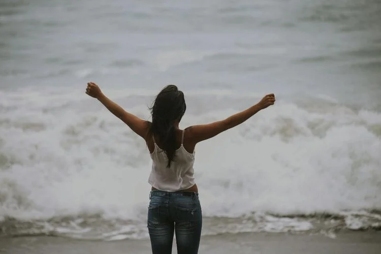 Beach+Power+Pose.jpg