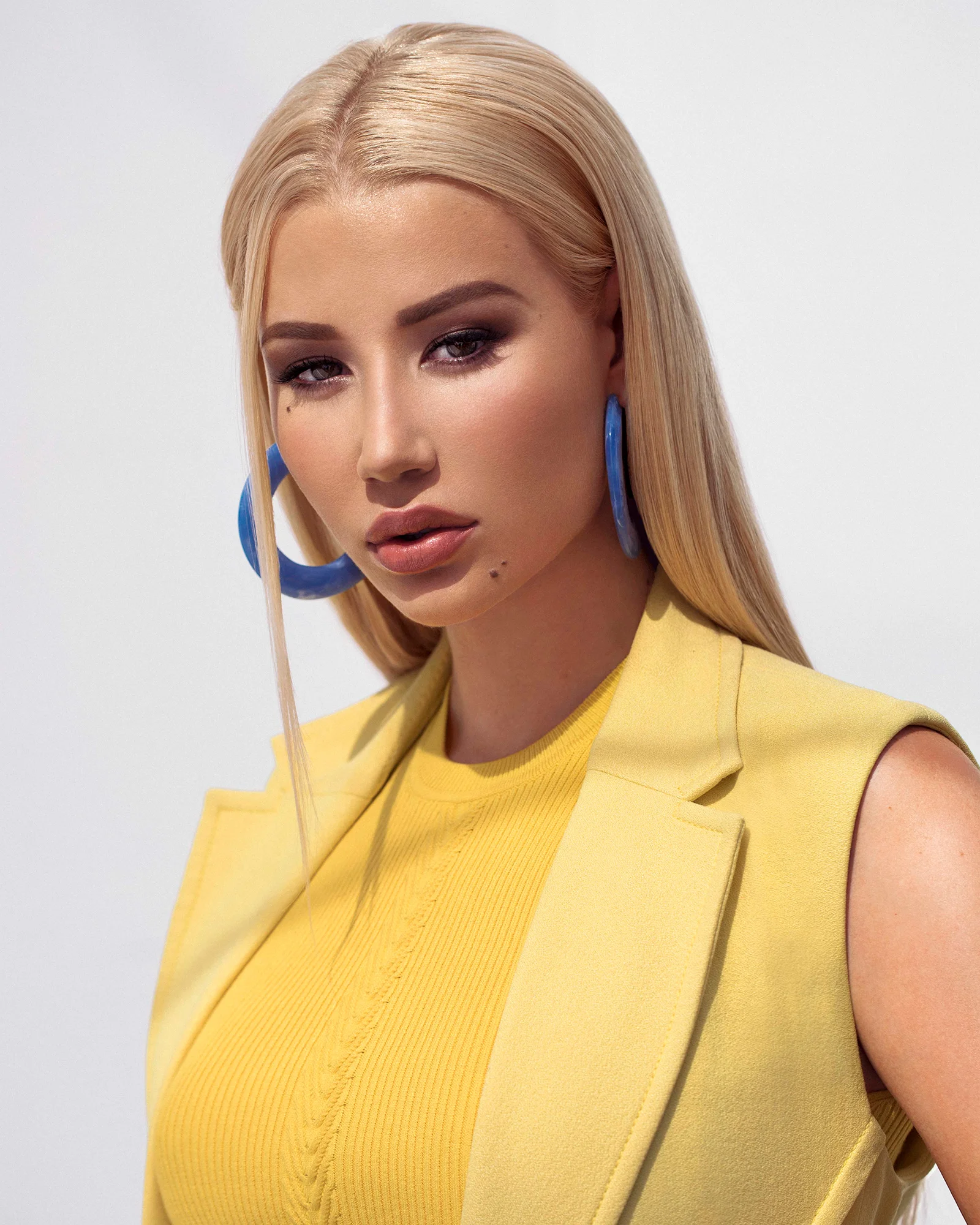Steven-Taylor-Iggy-Azalea-GQ-Magazine-4.jpg