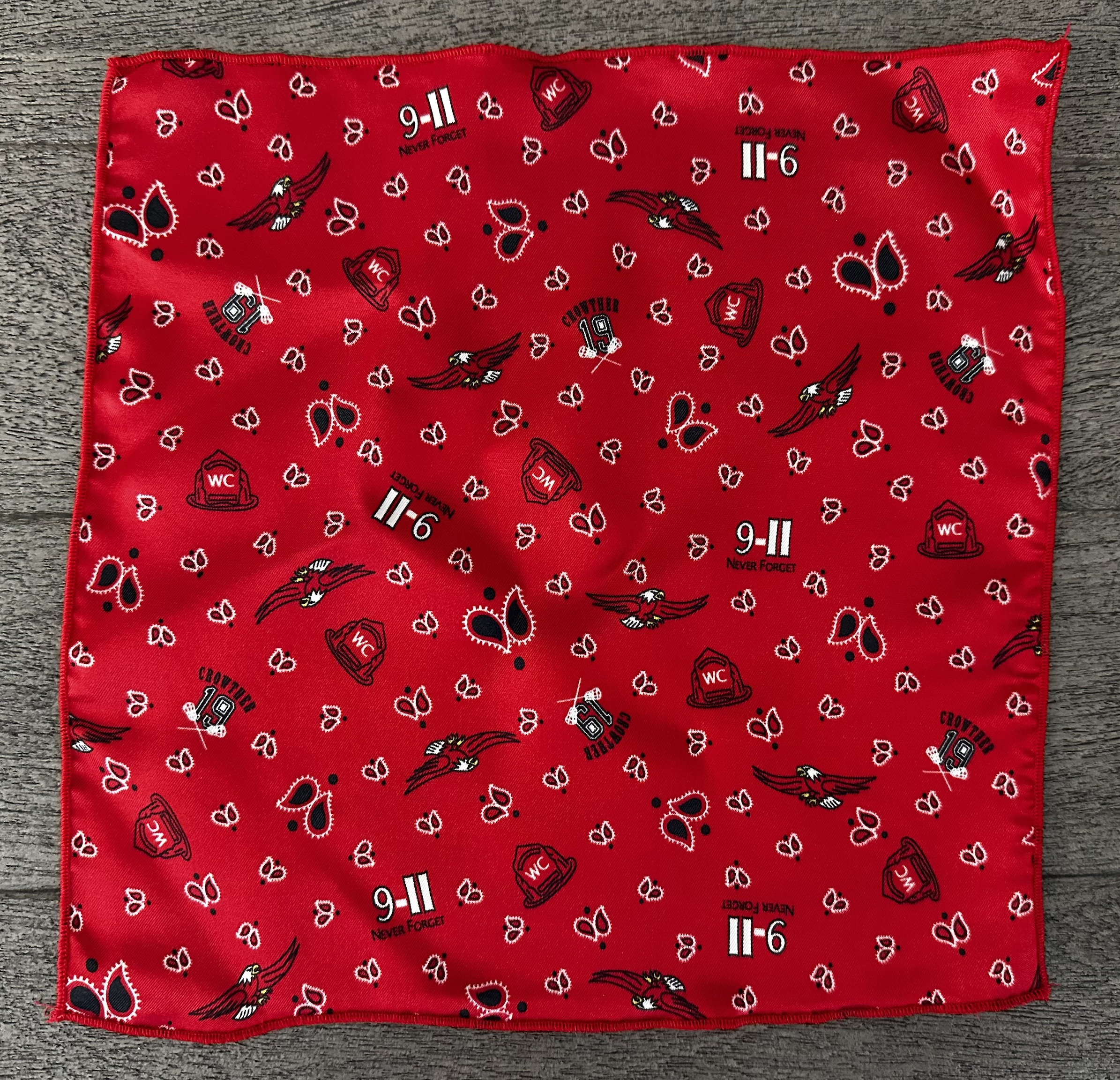 man-in-red-bandana-pocket-square.png