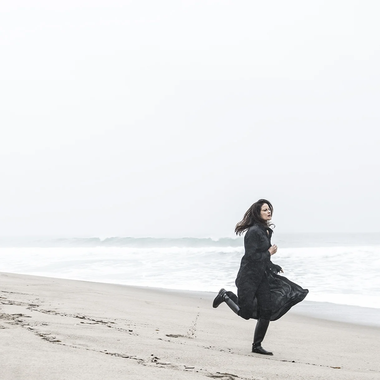  © 2017 All Rights Reserved by Andreea Radutoiu 