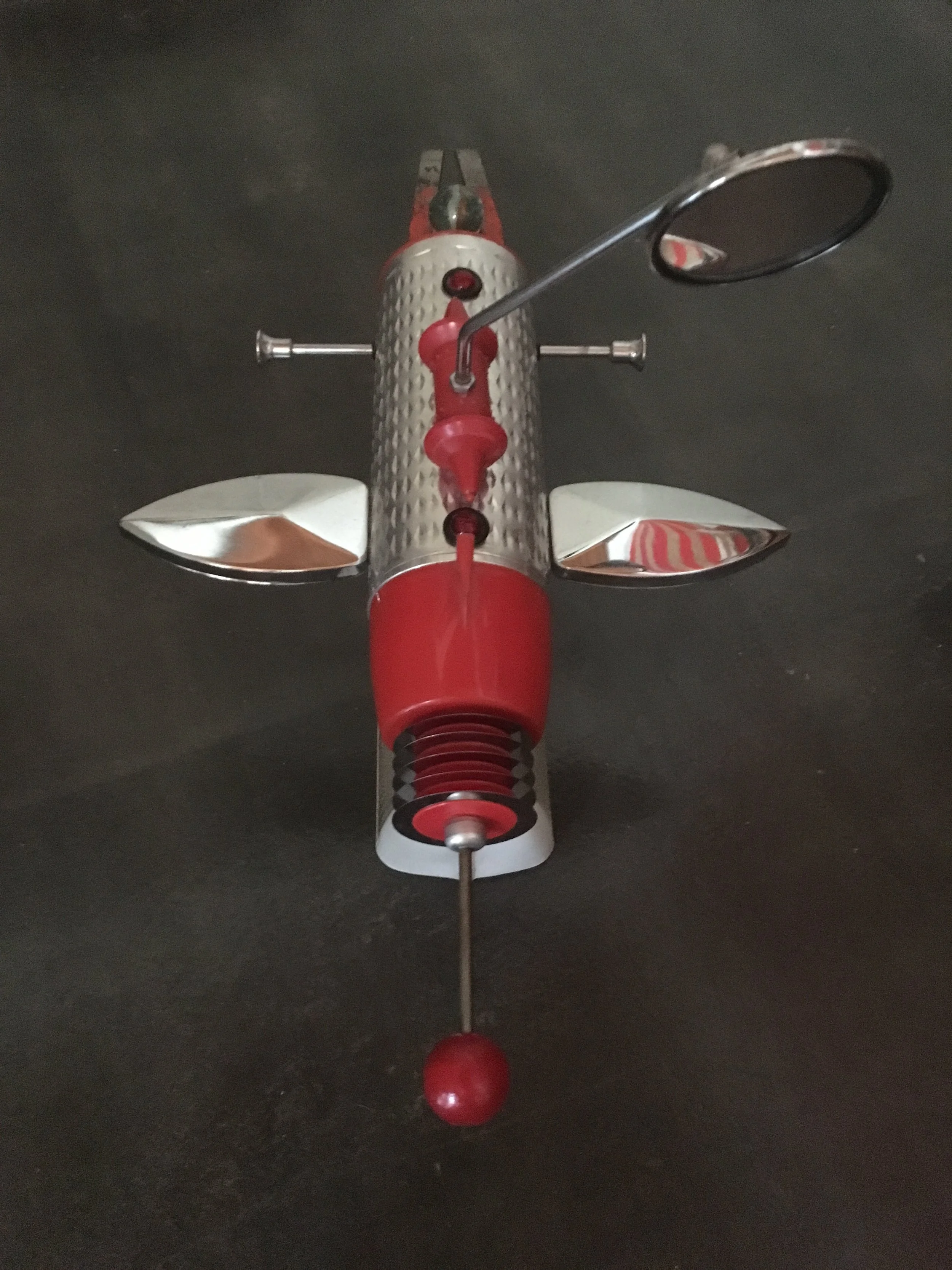 Gallery OonH-Jimmy Descant-Model 4710-Found Object Illuminated Assemblage-1998-13x11x7-1200.jpg
