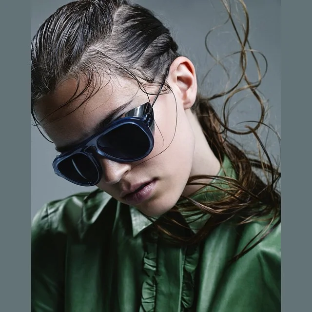 Steampunk snorkel gear gone chic, sunglasses by Gucci (@gucci)
Eliza Hartmann
(@elizahartmann)
Shot by Dario Catellani
(@dariocatellani)
For Dazed and Confused
(@dazedmagazine)
HOUSEtribeca.com
photo-retouching house
#photo #photoshoot #photography #photographer #dariocatellani #style #styling #stylist #model #modeling #elizahartmann #mua #makeup #retouch #retouching #housestudios #nyc #newyorkcity #editorial #green #design #designer #gucci #fashion #fashioneditorial #fashionphotography